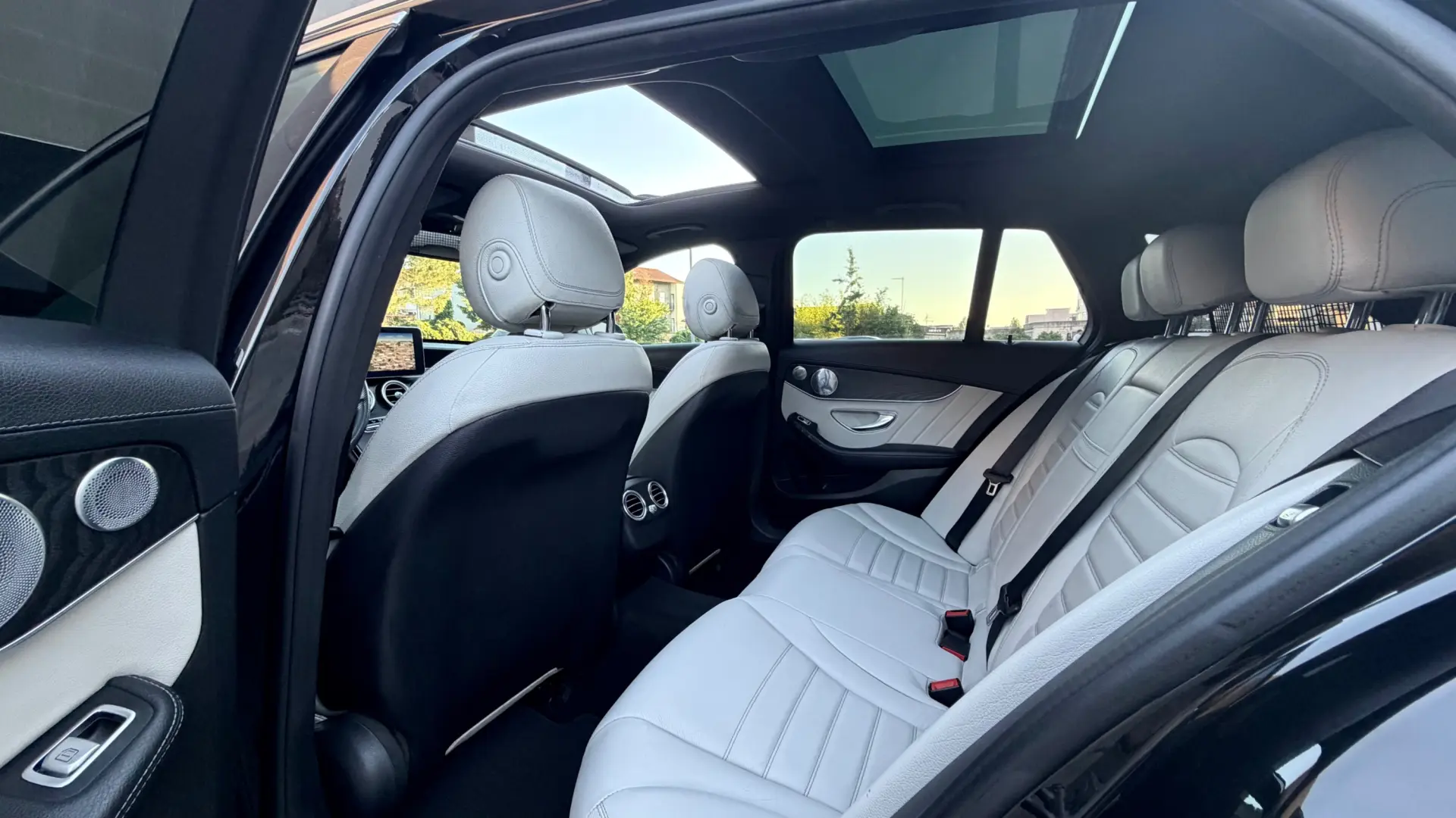 Mercedes-Benz C 250 d 4Matic Station 9G-TRONIC AMG Line 6