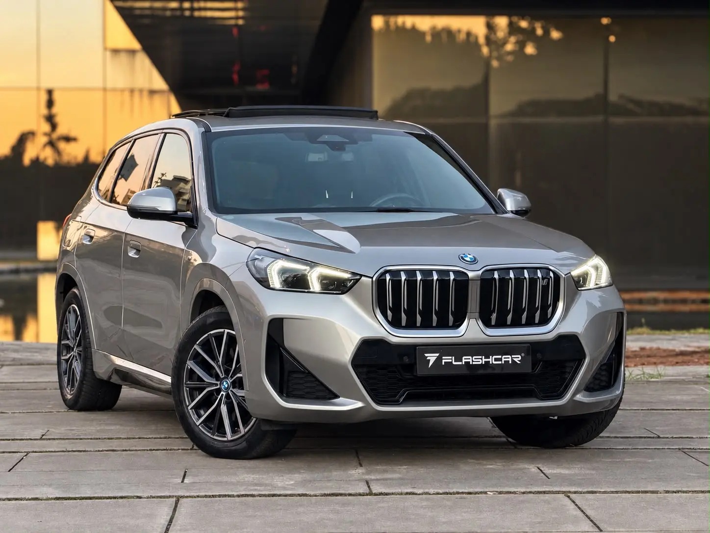 BMW iX1 xDrive30 Pack Desportivo M 3