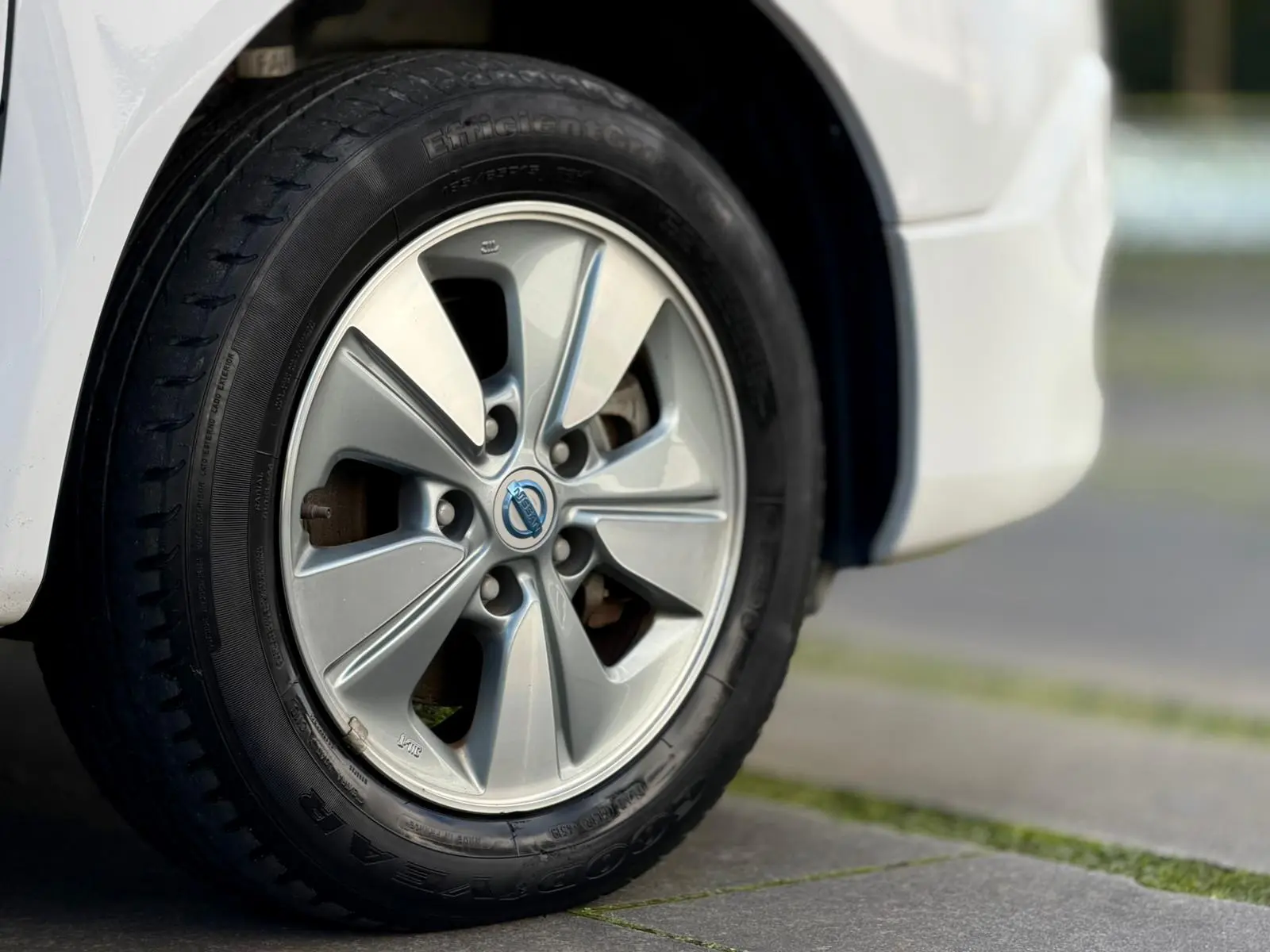 Nissan e-NV200 Combi 5L Comfort 2 Portas 4