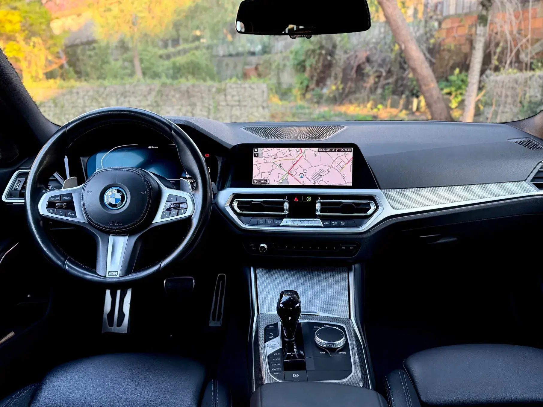 BMW 320 e Pack Desportivo M Auto 9