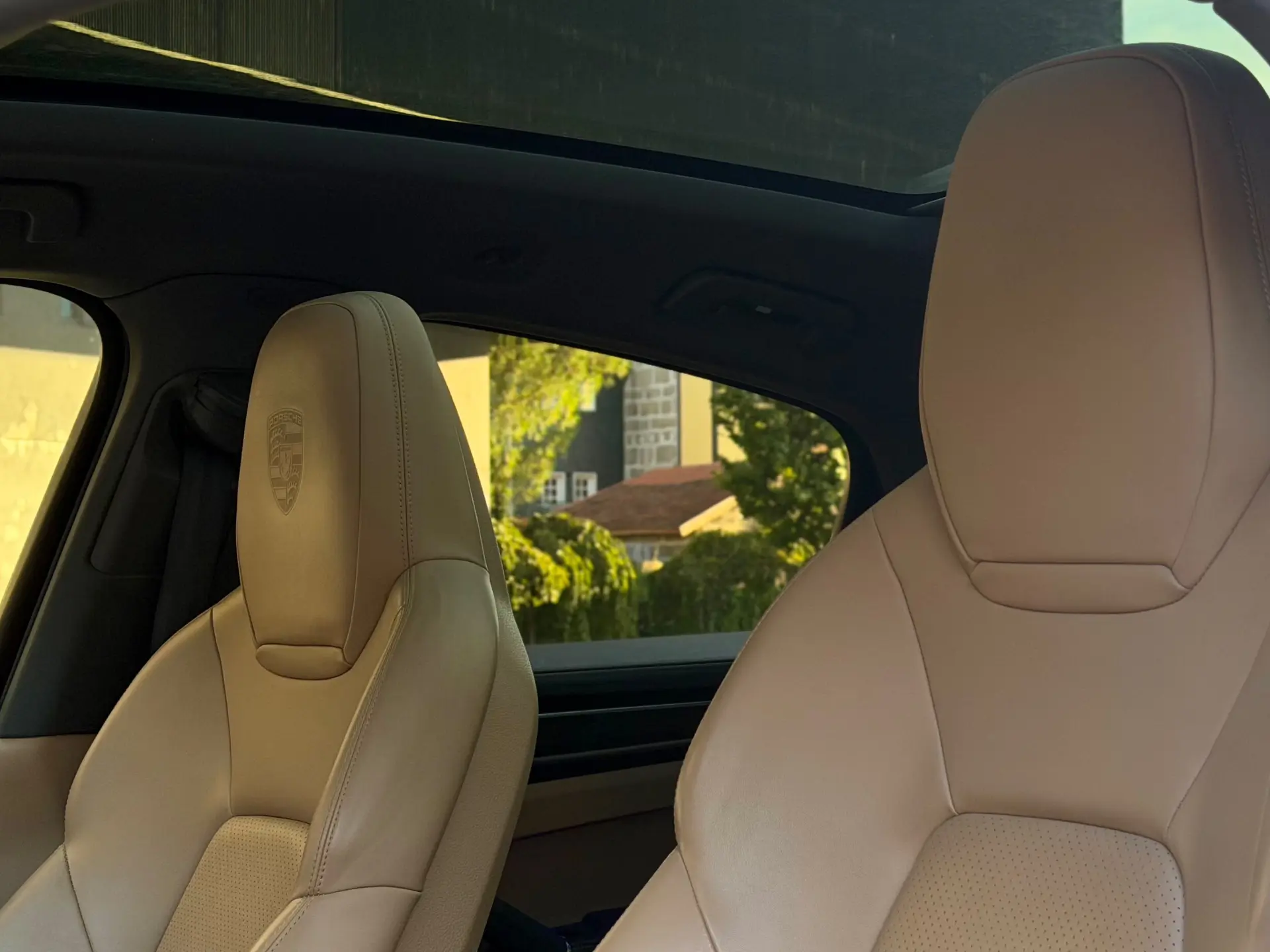 Porsche Cayenne Coupé E-Hybrid Platinum Edition 32