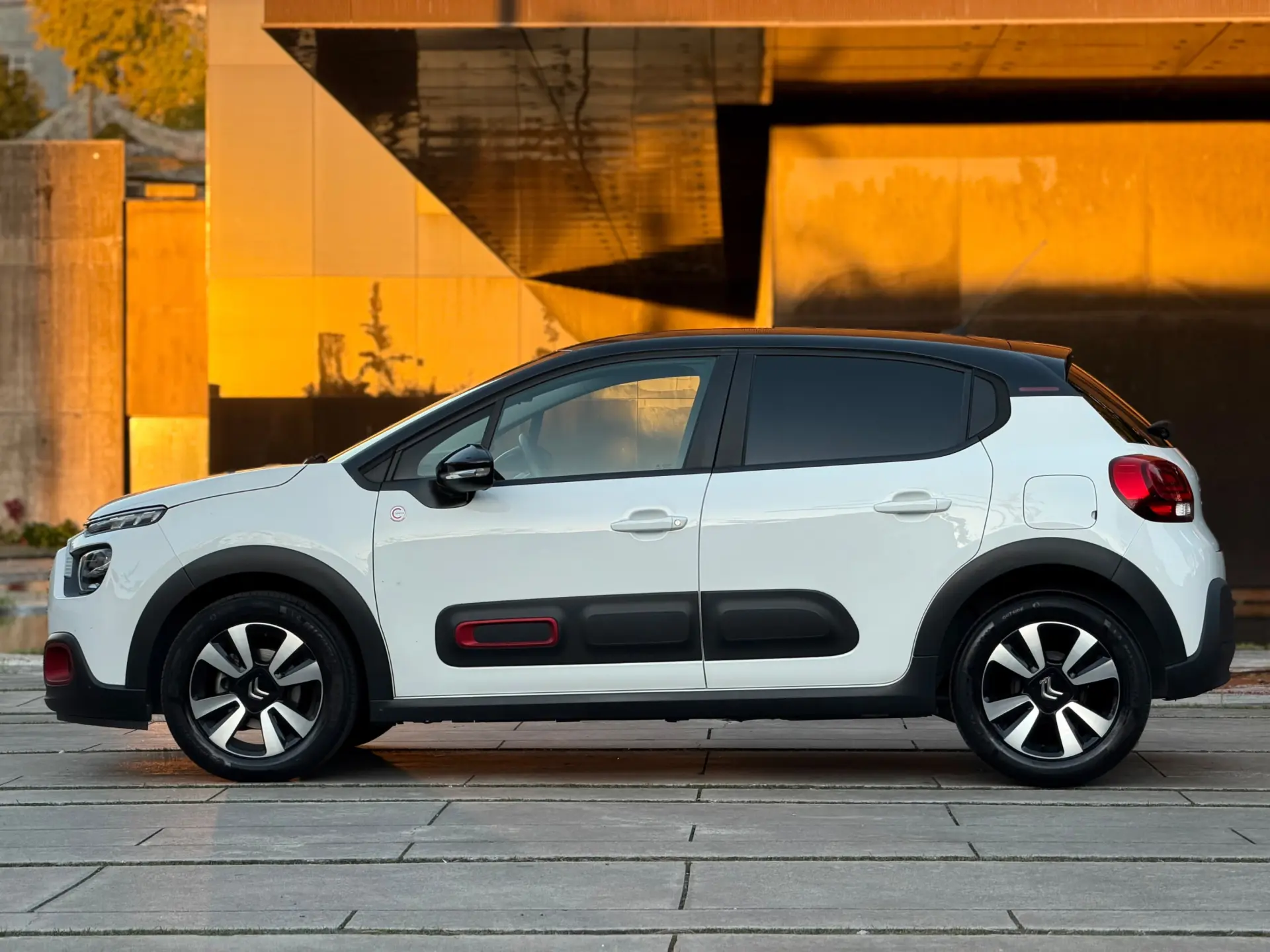 Citroen C3 1.2 PureTech C-Series 3