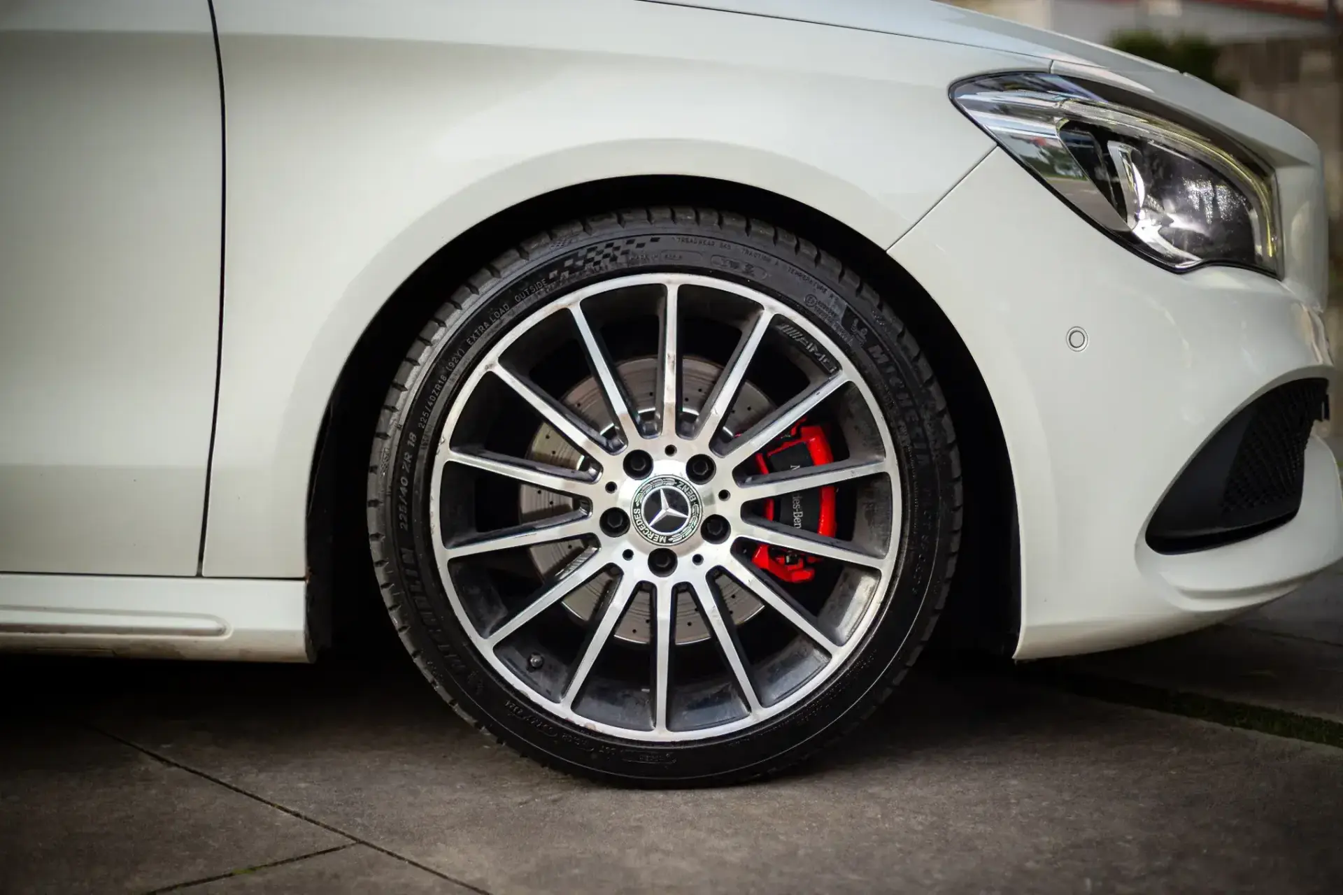 Mercedes-Benz CLA 220 Shooting Brake d 4Matic 7G-DCT AMG Line 40