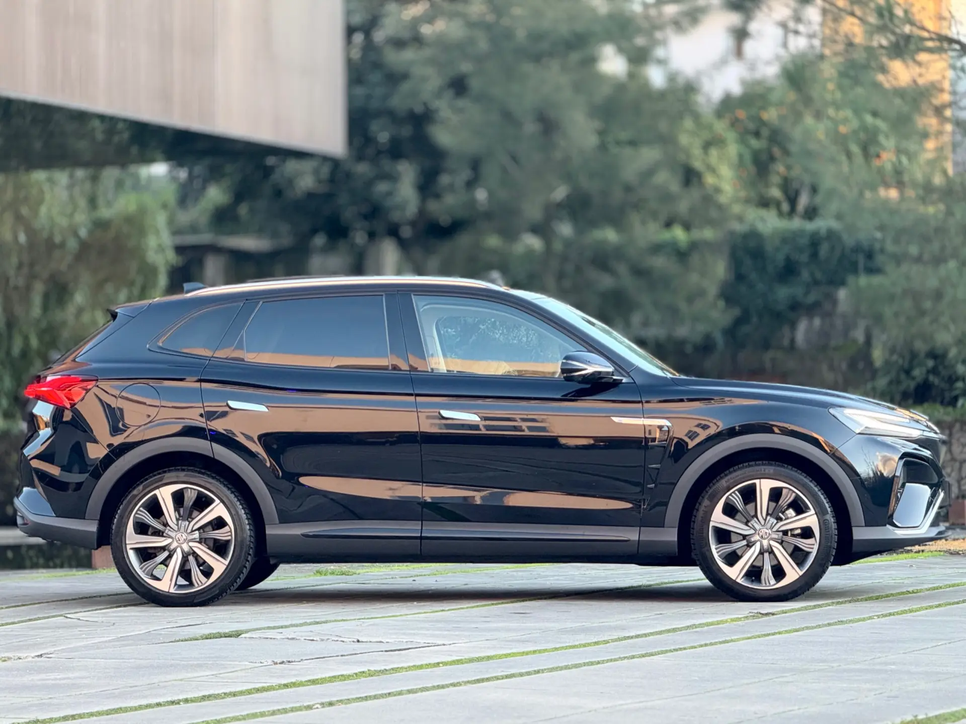 MG Marvel R 70 kWh AWD Performance 24