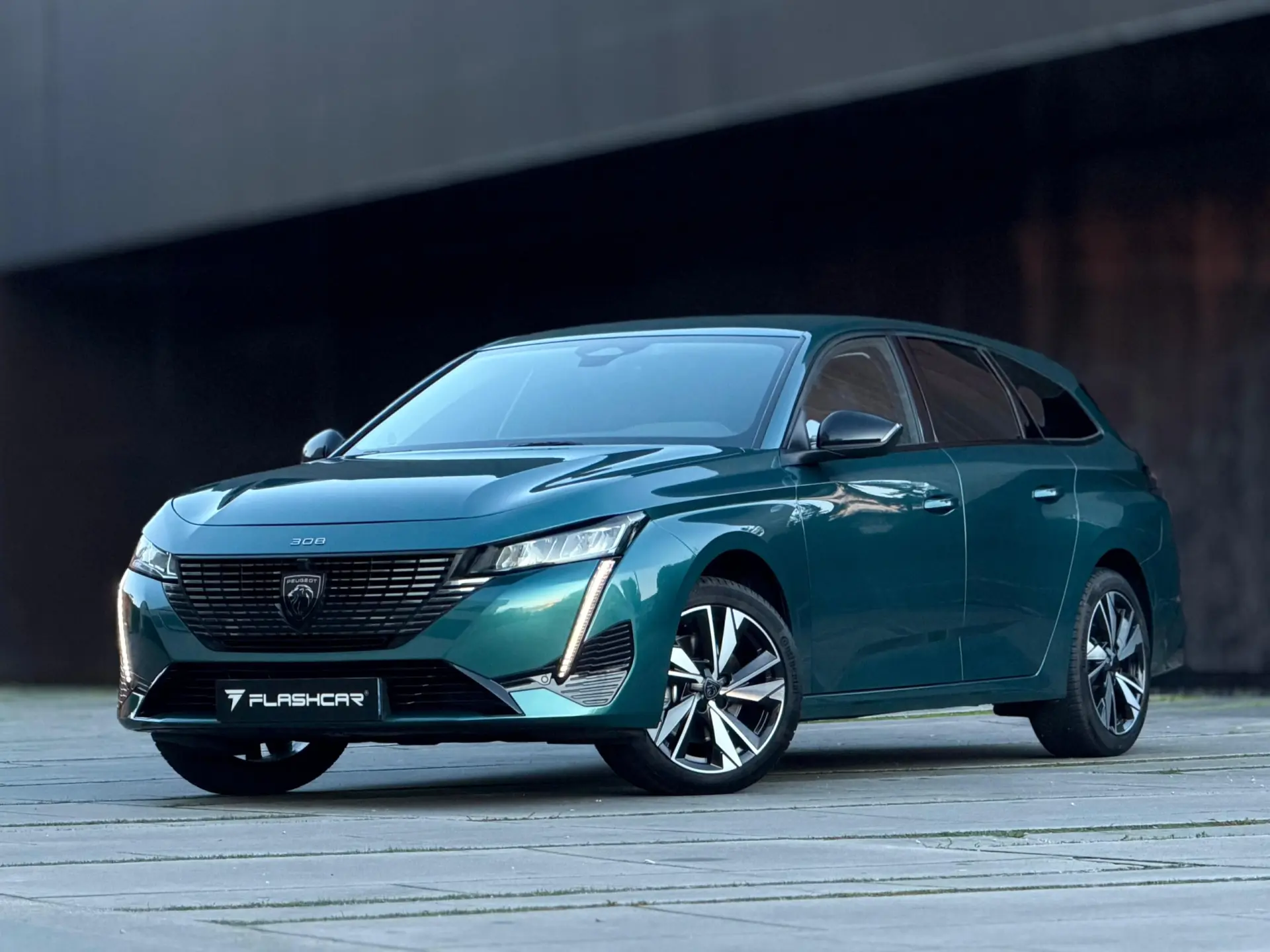 Peugeot 308 SW 1.2 PureTech Allure EAT6 21