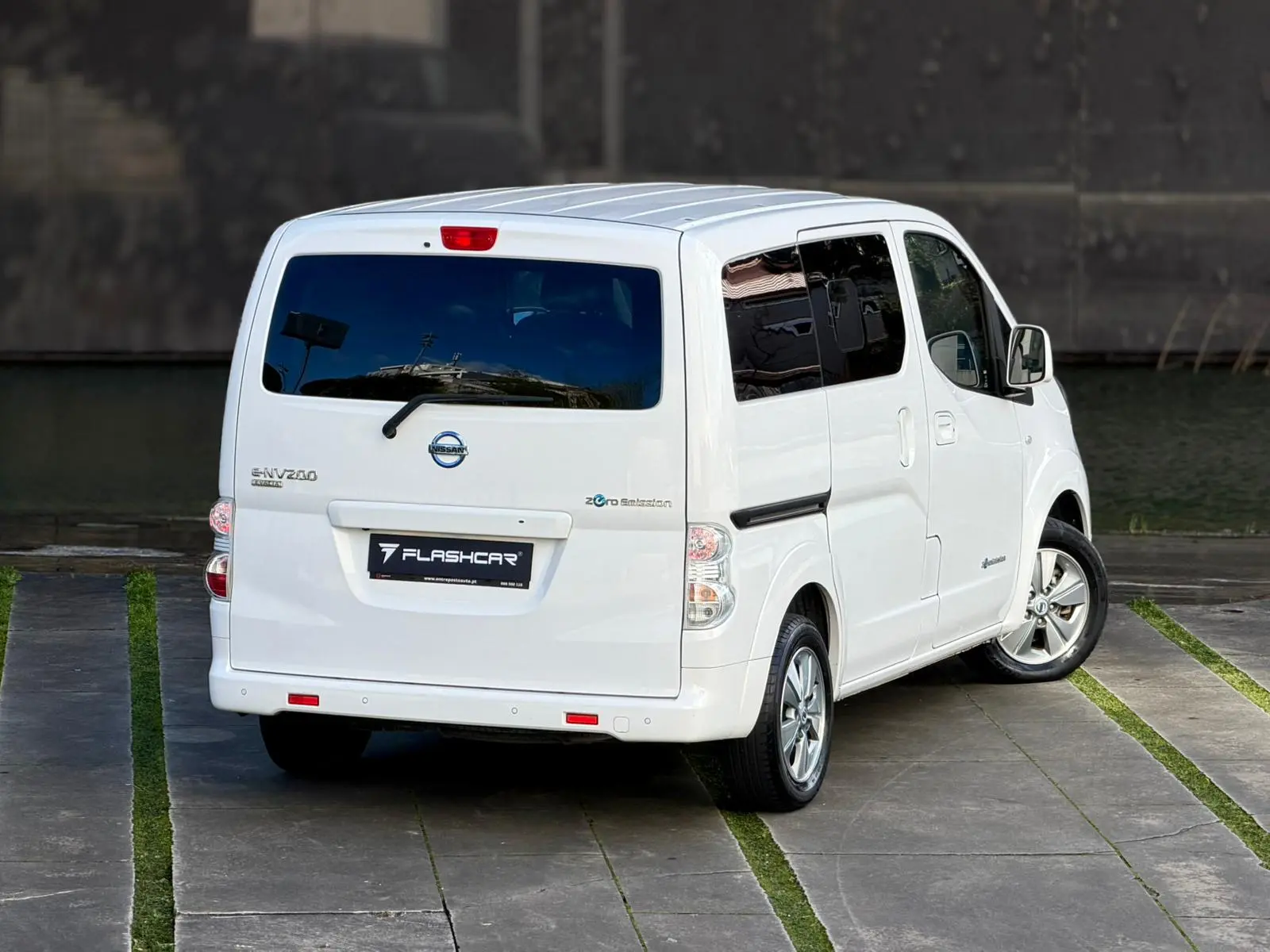 Nissan e-NV200 Combi 5L Comfort 2 Portas 2