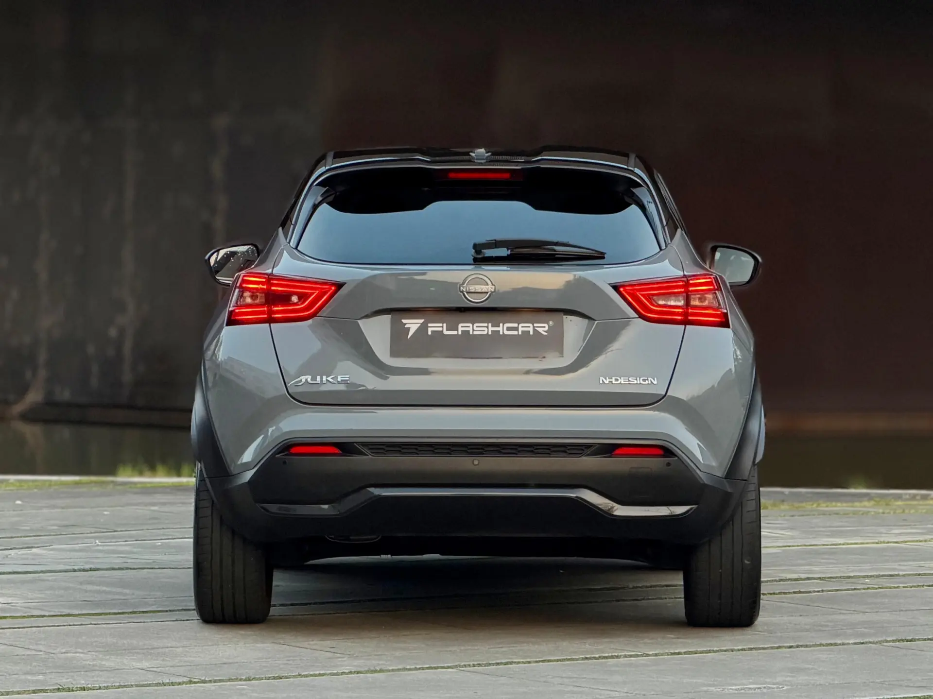 Nissan Juke 1.0 DIG-T N-Design Black 21