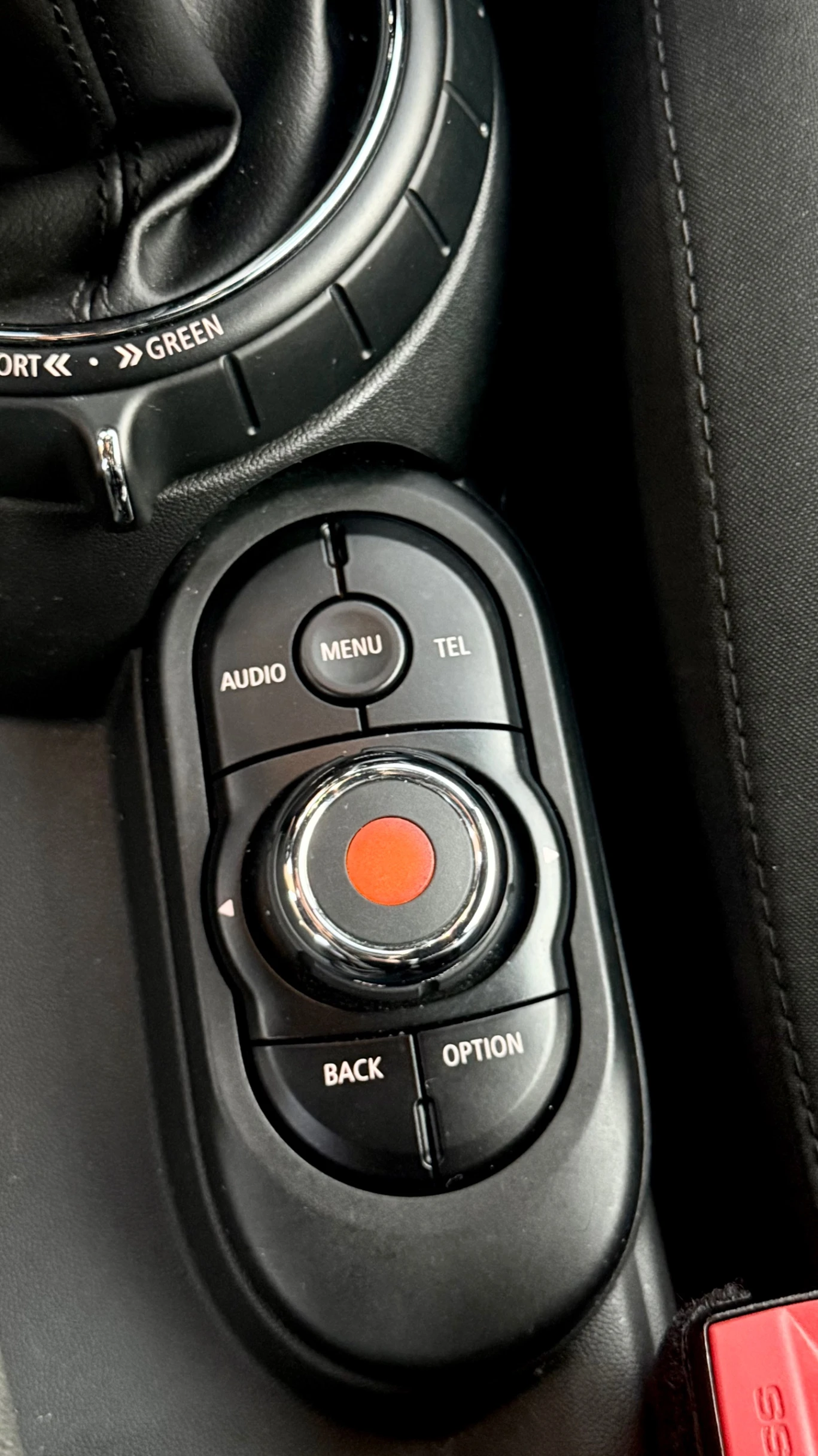 MINI 3 Portas ONE d 8