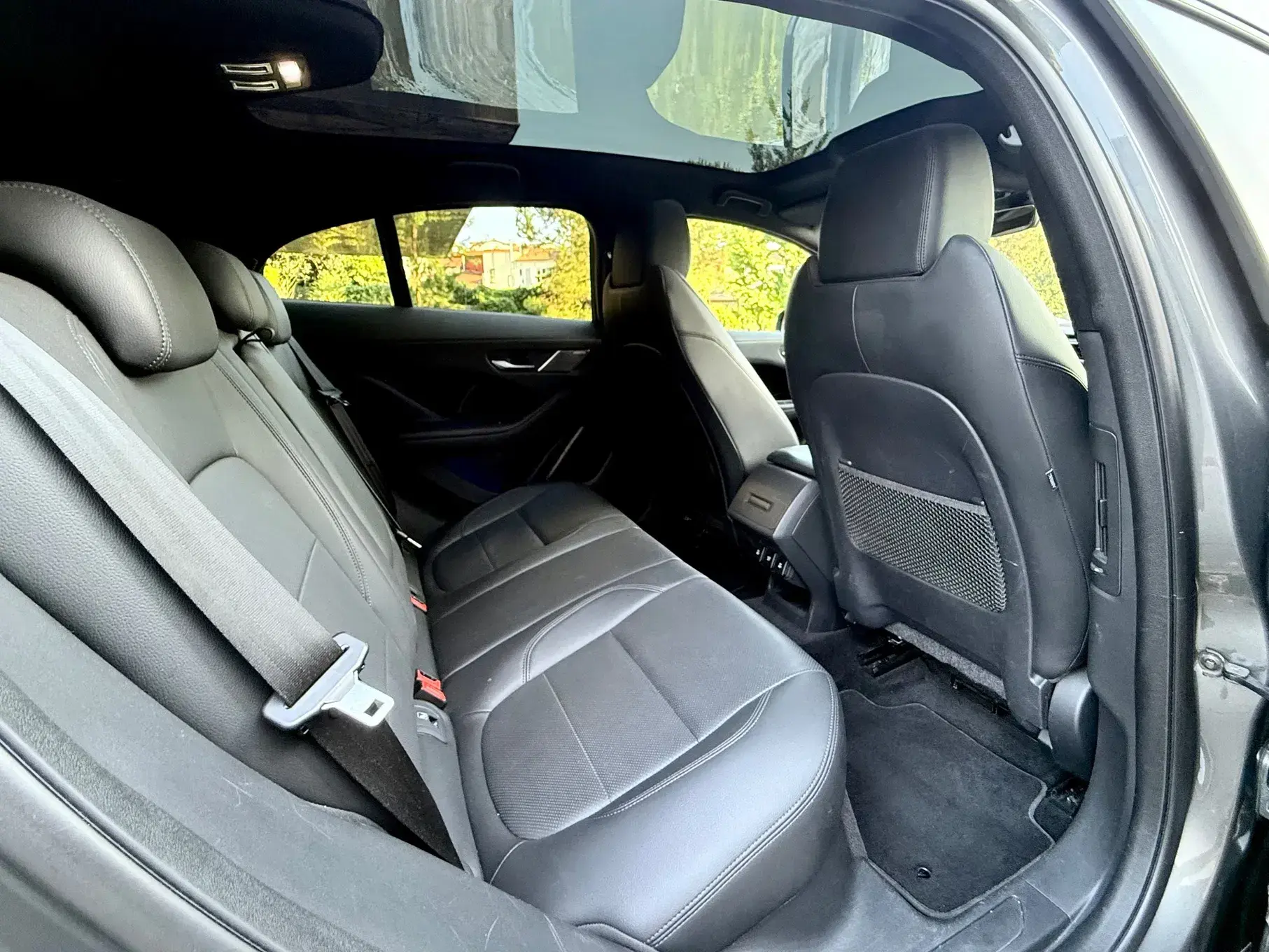 Jaguar I-Pace EV400 AWD S 4