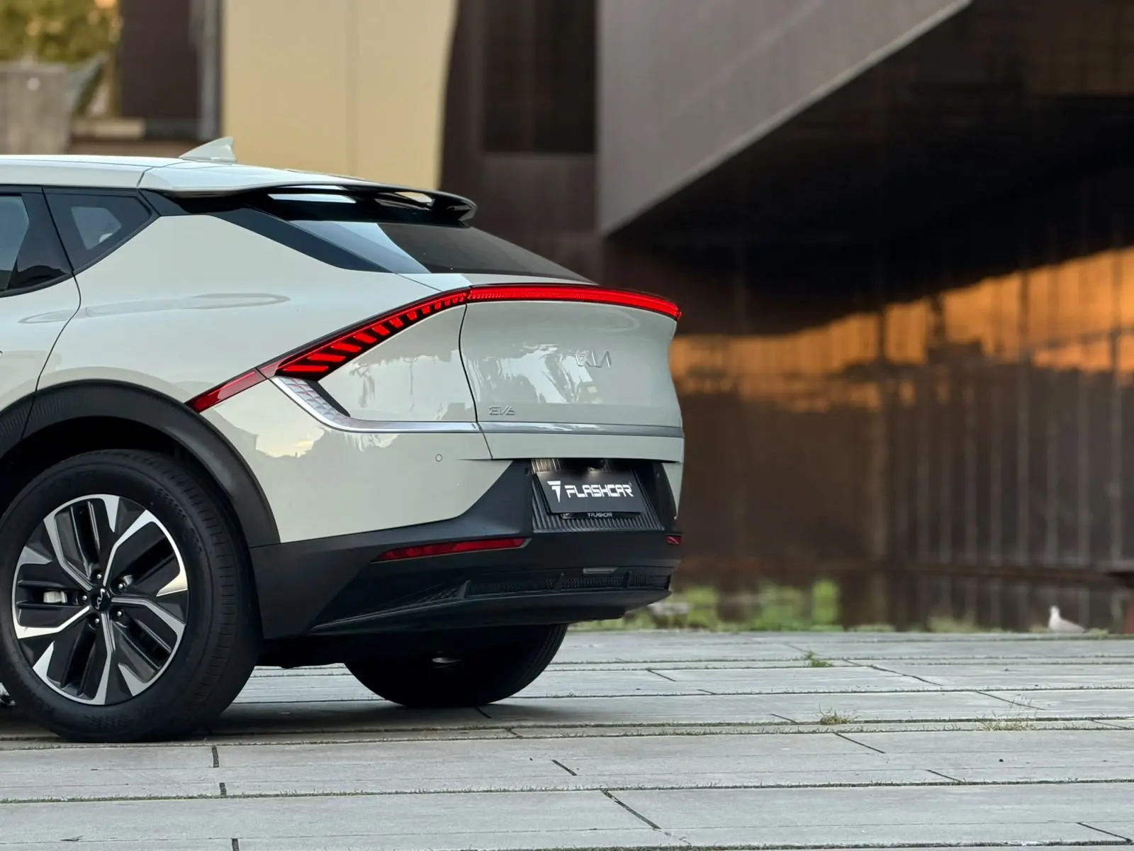 Kia EV6 Outro 5