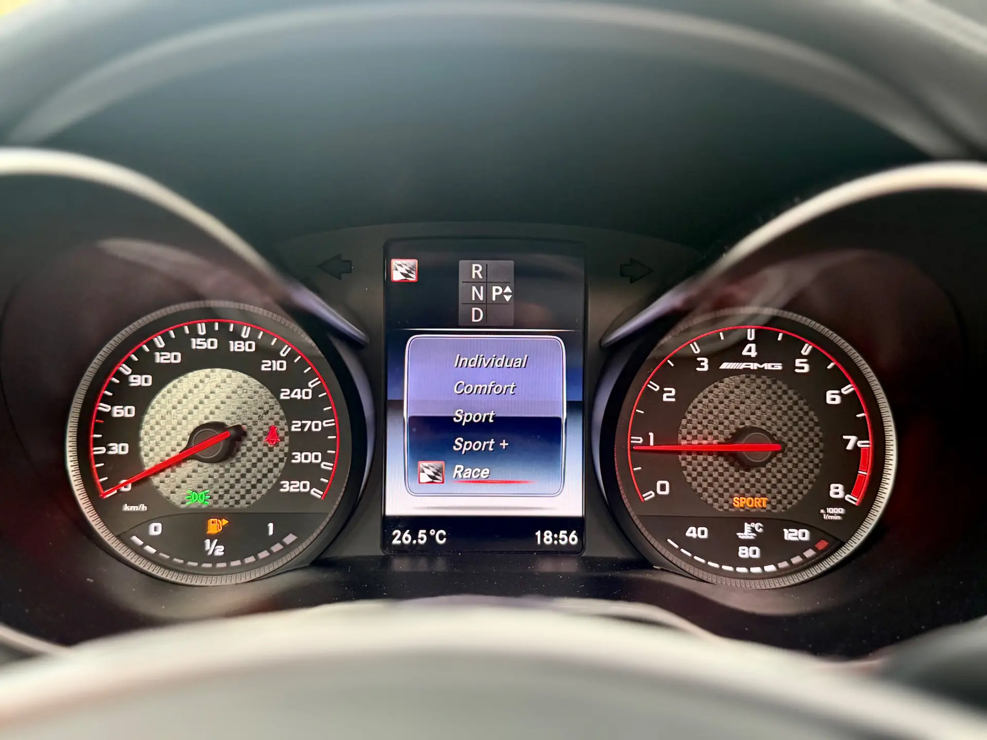 Mercedes-Benz C 63 AMG S 30
