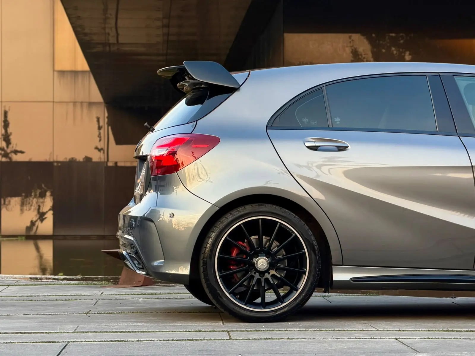 Mercedes-Benz A 180 AMG Line 27