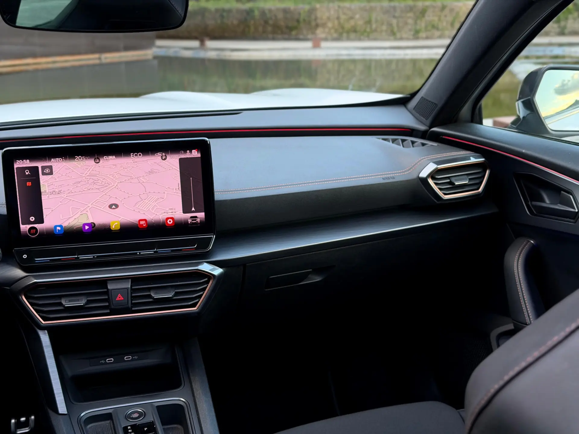 Cupra Formentor 1.4 e-Hybrid DSG VZ 8