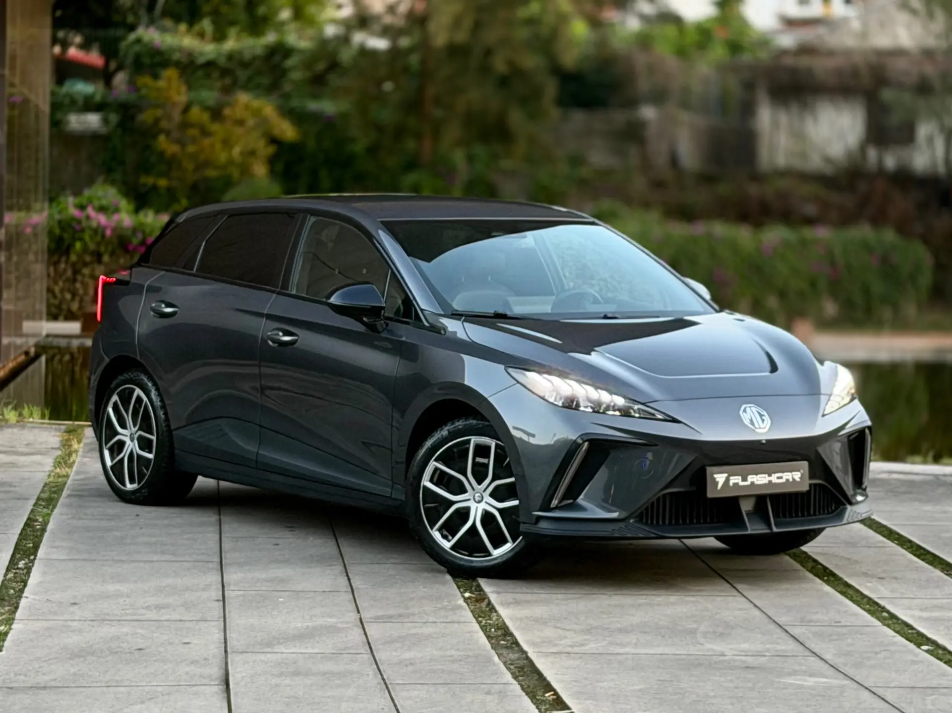MG MG4 64 kWh Luxury 1