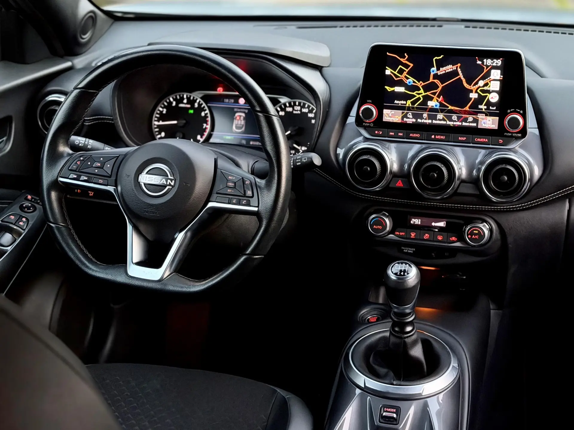 Nissan Juke 1.0 DIG-T N-Design Black 5
