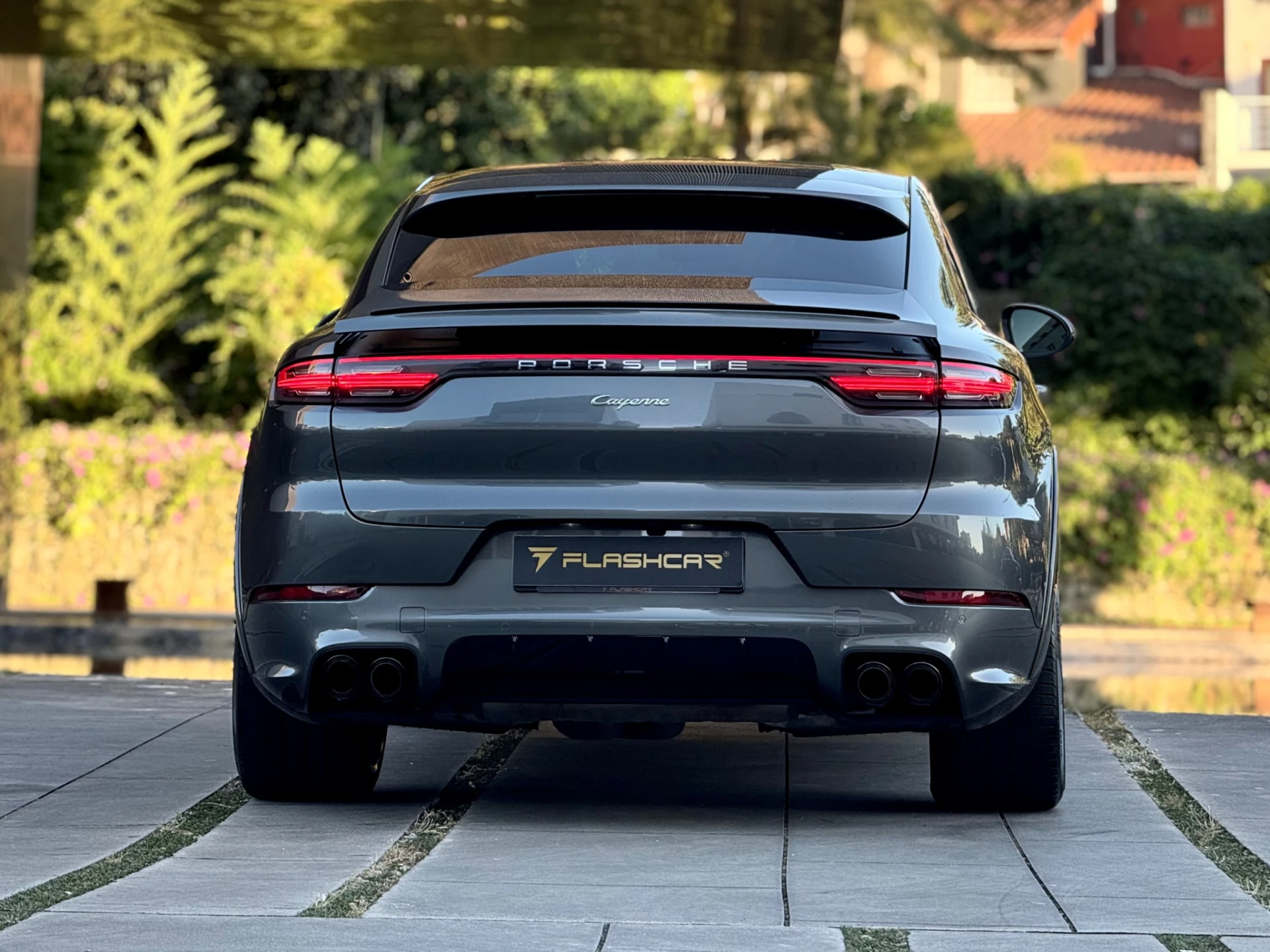 Porsche Cayenne Coupé E-Hybrid Platinum Edition 5