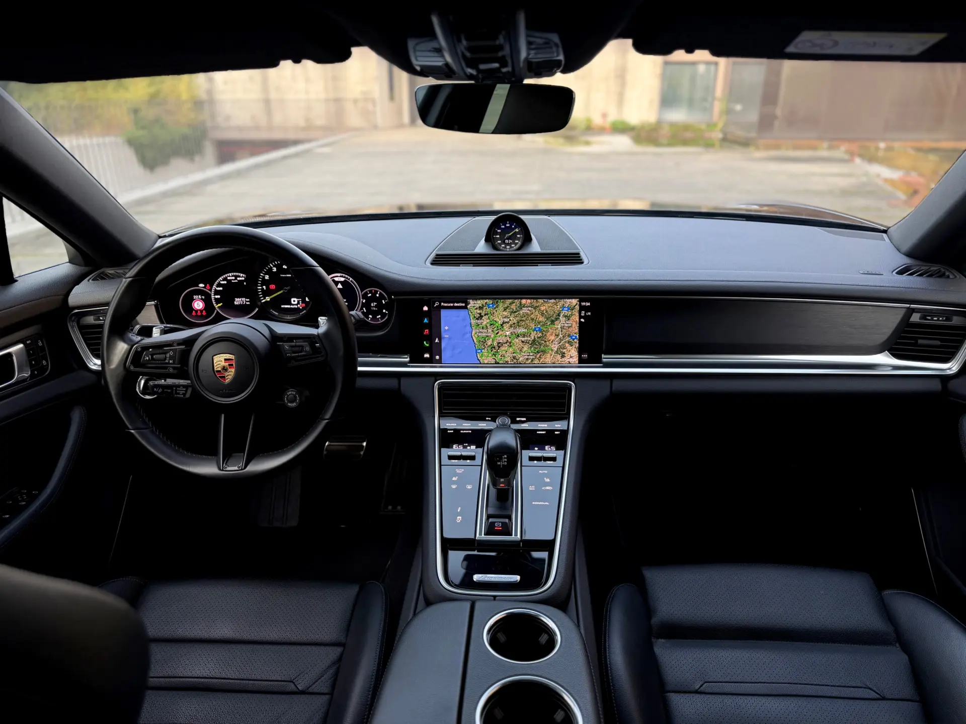 Porsche Panamera Sport Turismo 4 E-Hybrid Platinum Edition PDLS 13