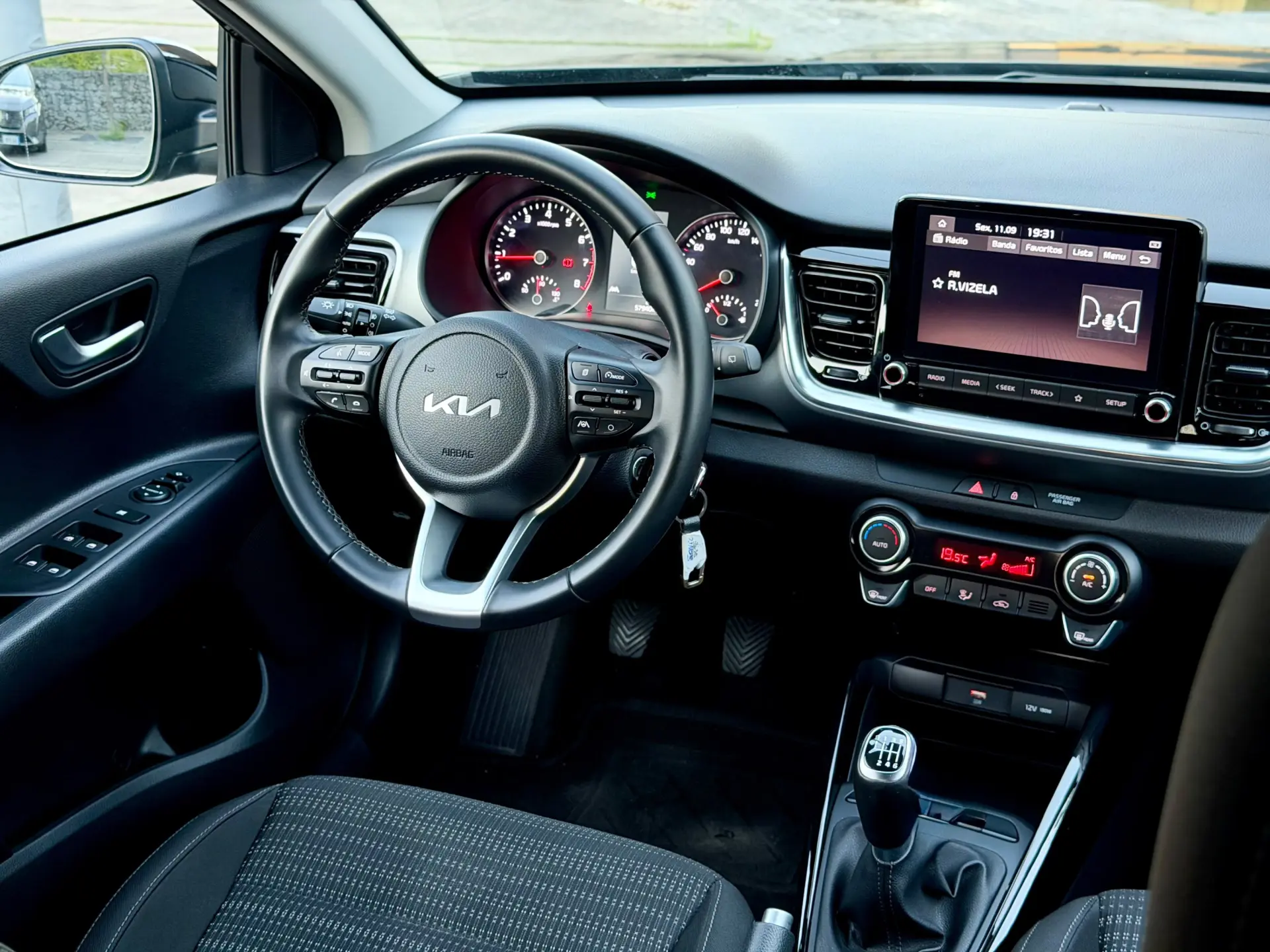 Kia Stonic Drive 16