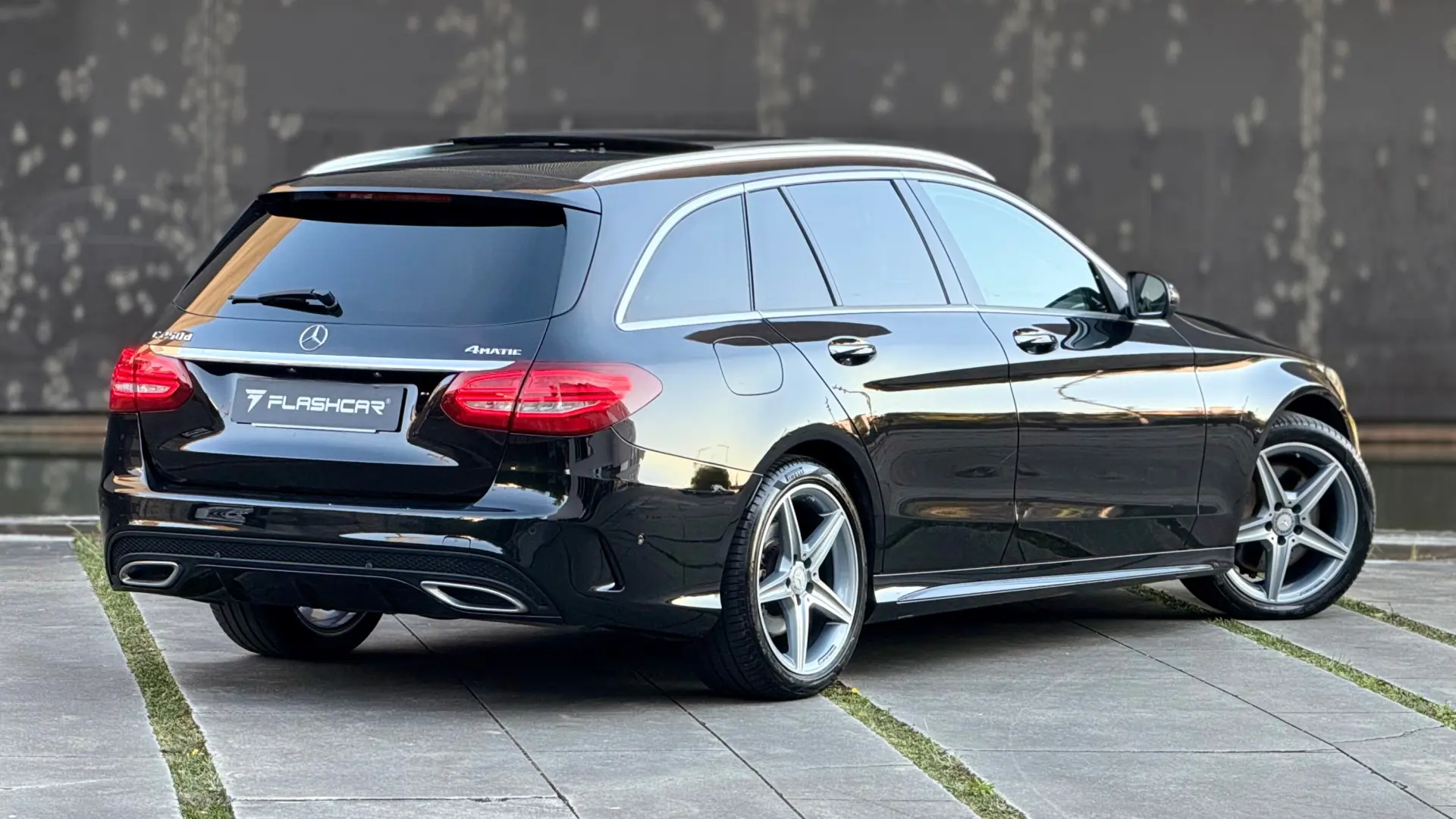 Mercedes-Benz C 250 d 4Matic Station 9G-TRONIC AMG Line 12