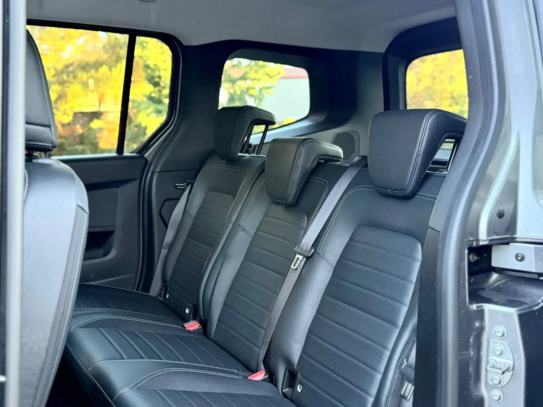 Mercedes-Benz T 180 Outro 7