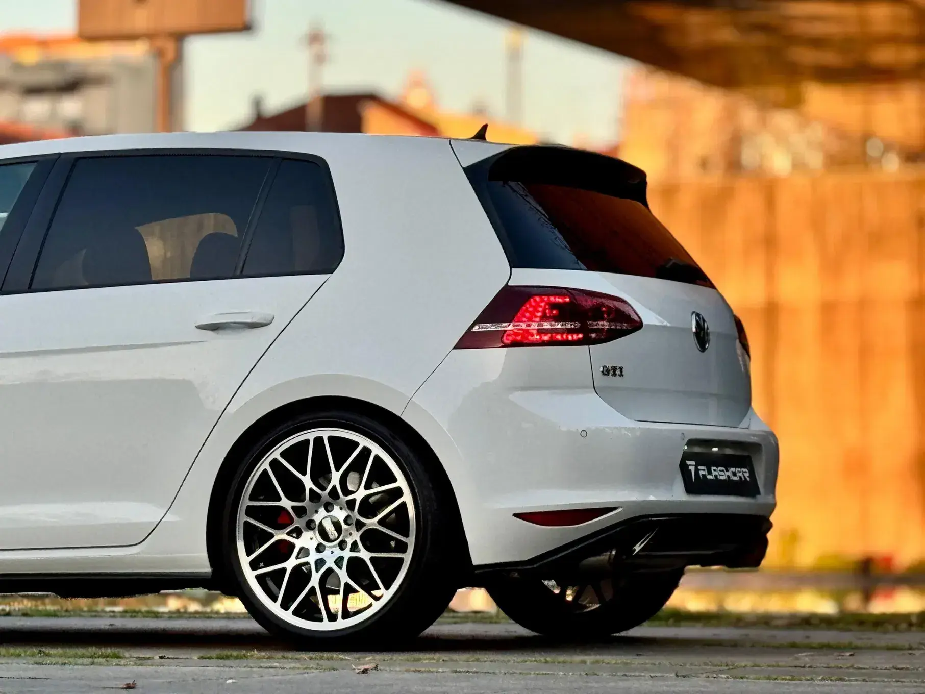 Volkswagen Golf 9