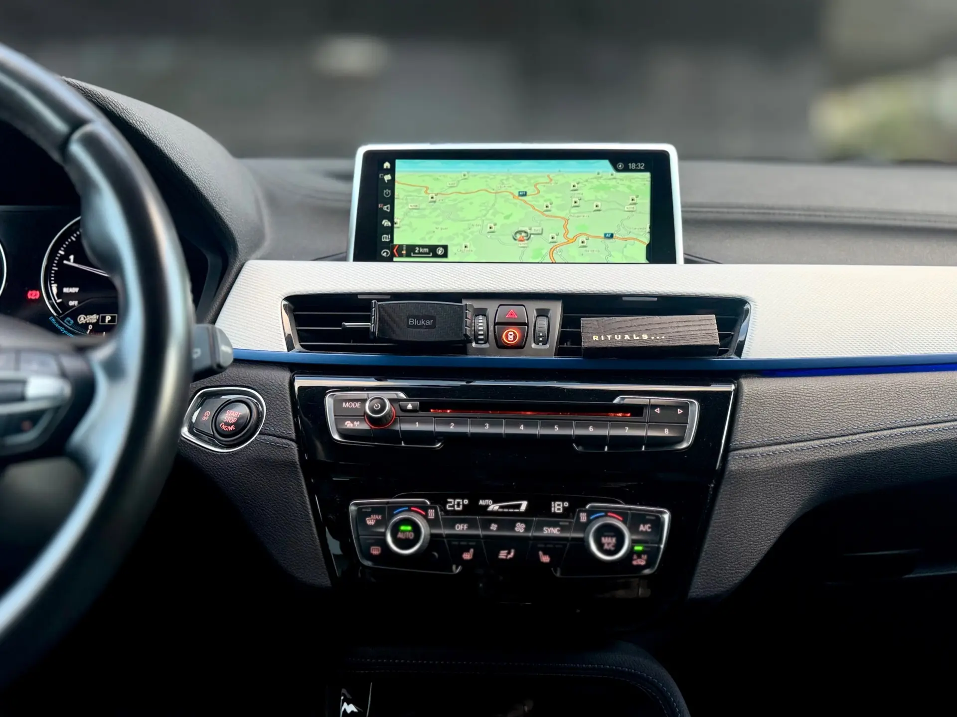 BMW X2 20 d sDrive Auto X Pack M 10