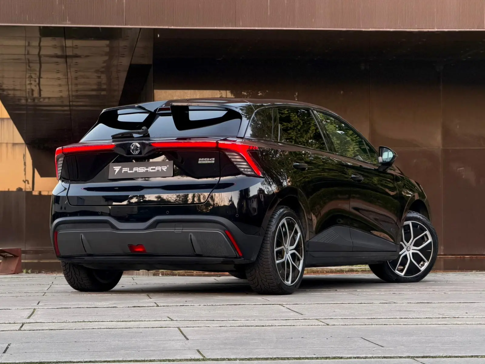 MG MG4 64 kWh Luxury 4