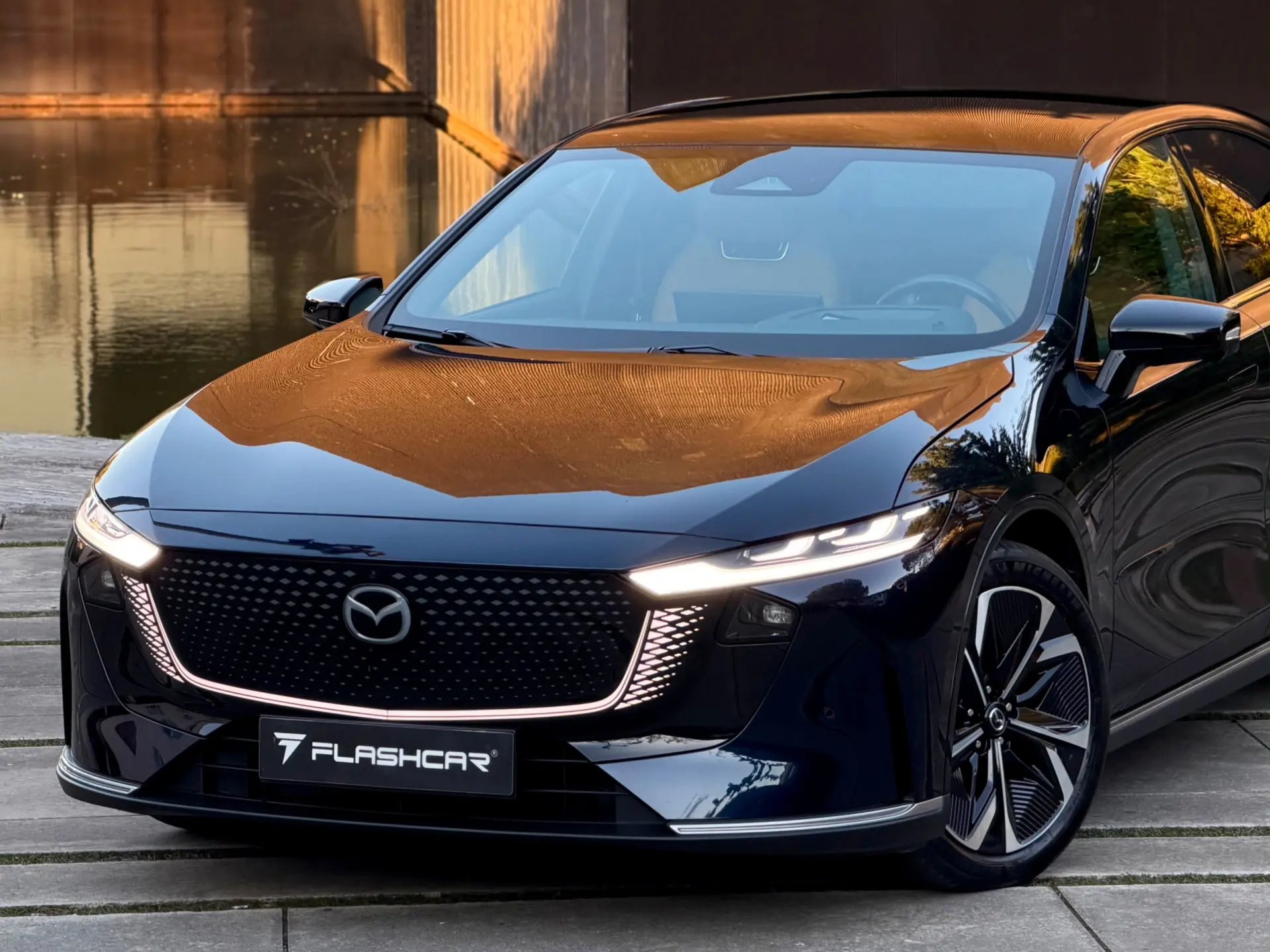 Mazda 6e 68.8 kWh Takumi Plus 44