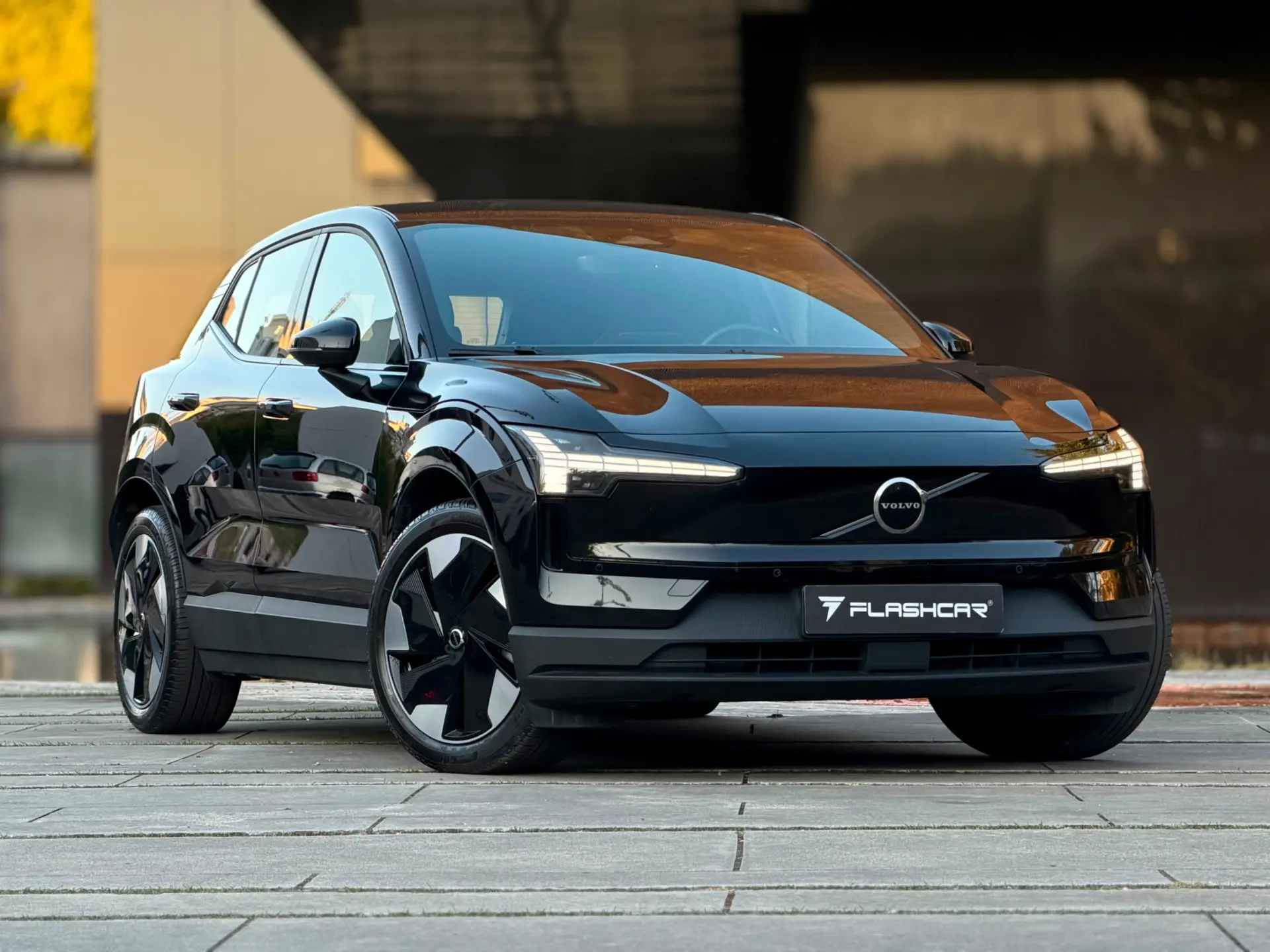 Volvo EX30 Twin Motor Performance AWD Plus 1