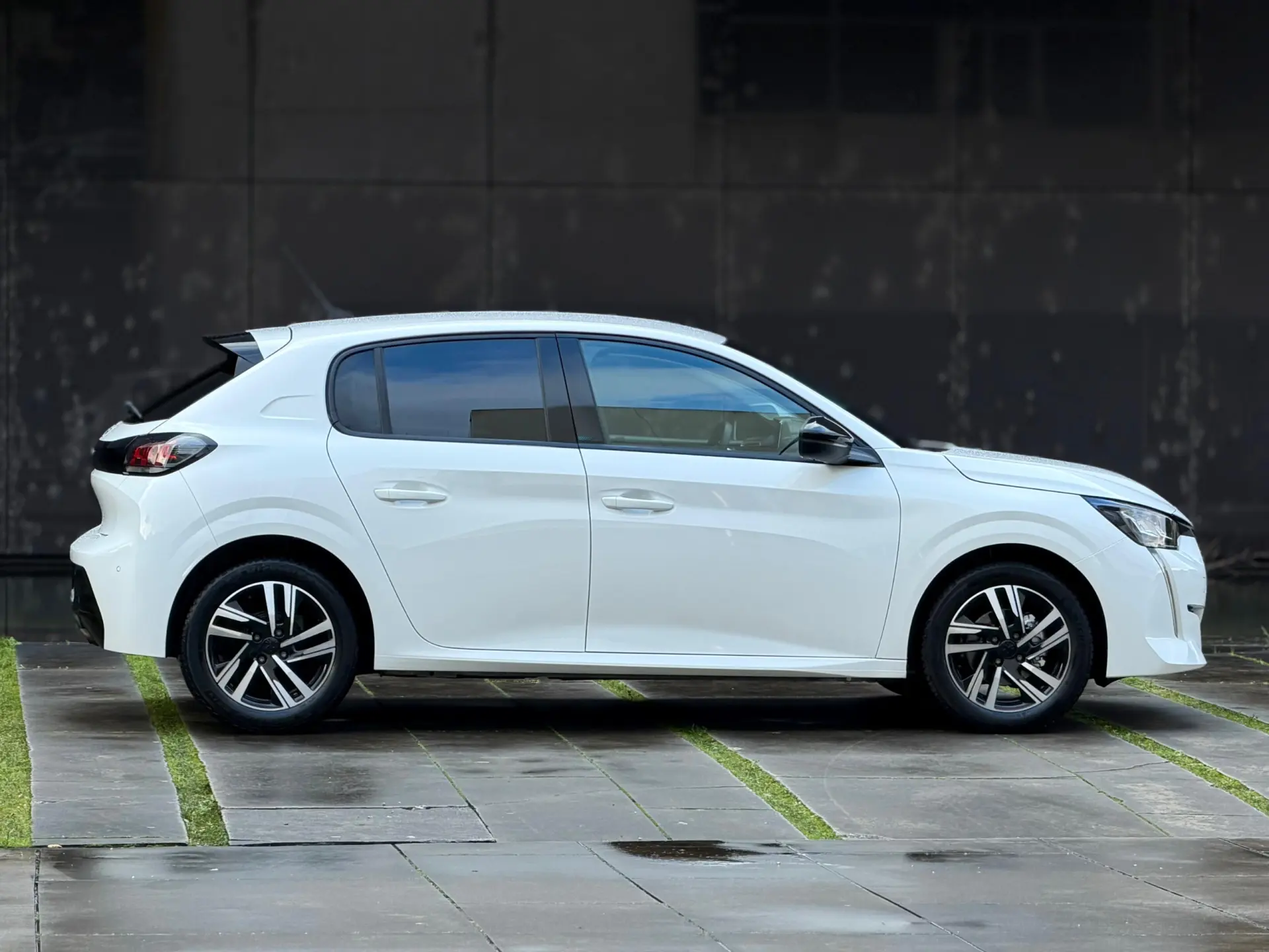 Peugeot 208 1.2 PureTech Allure Pack 13