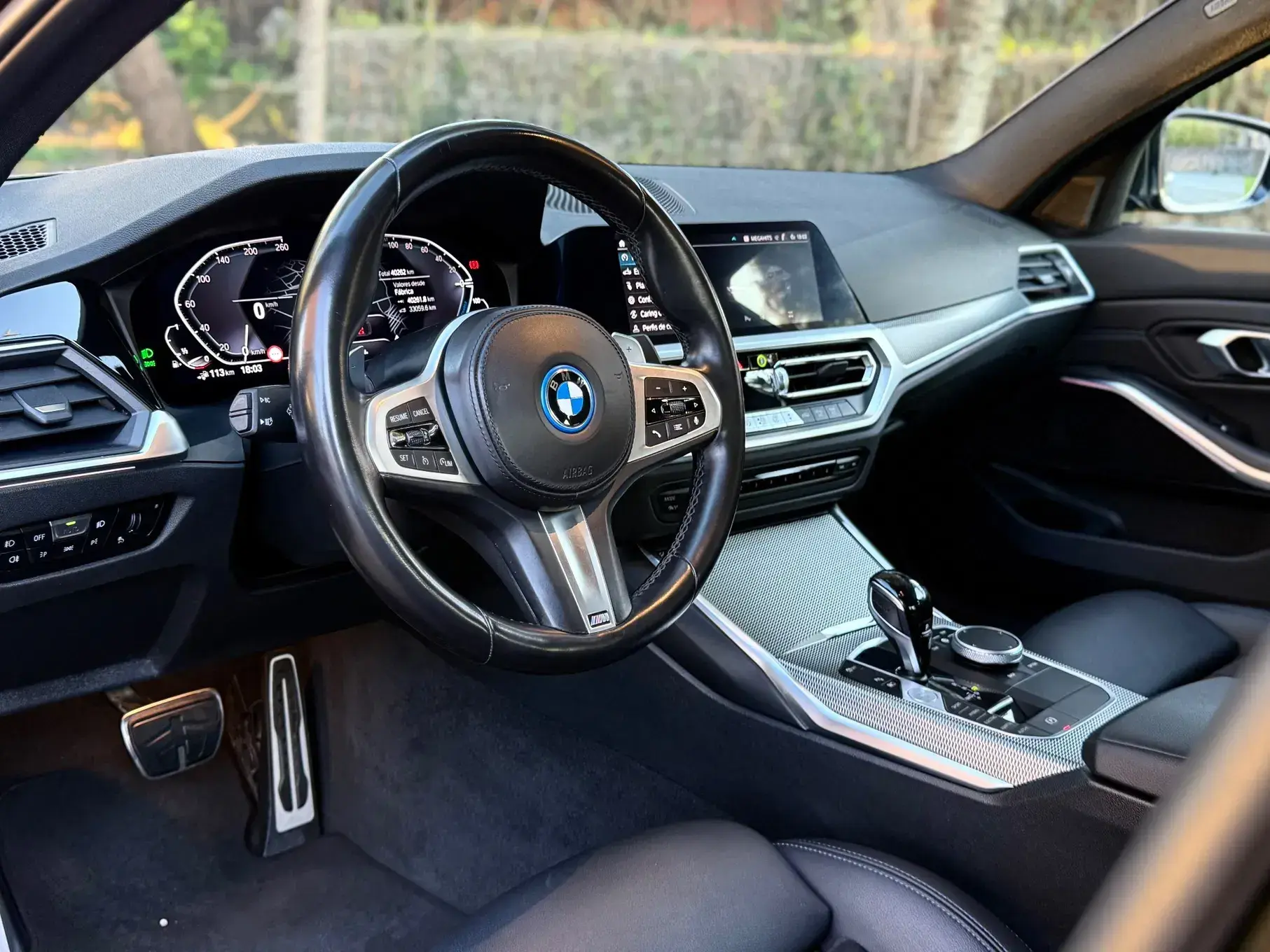 BMW 320 e Pack Desportivo M Auto 10