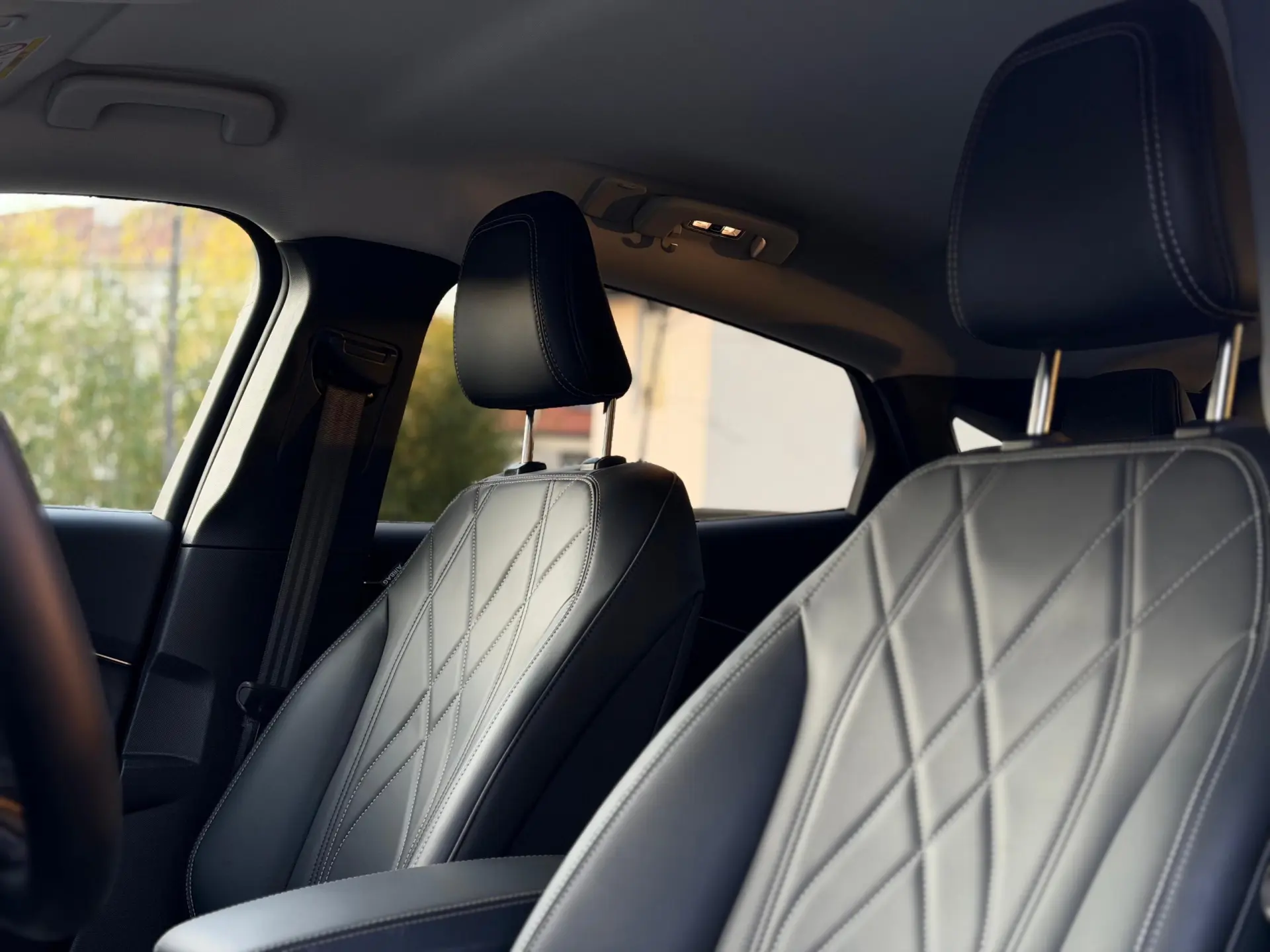 Ford Mustang Mach-E 75.7 kWh Base 31