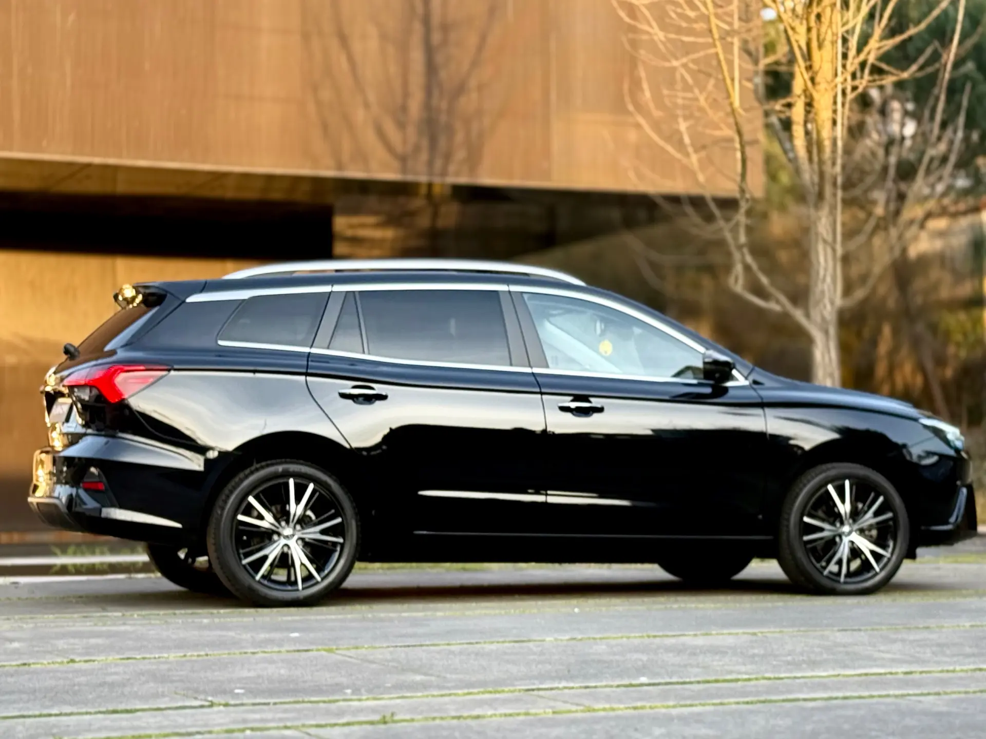 MG MG5 5 Standard Luxury 17