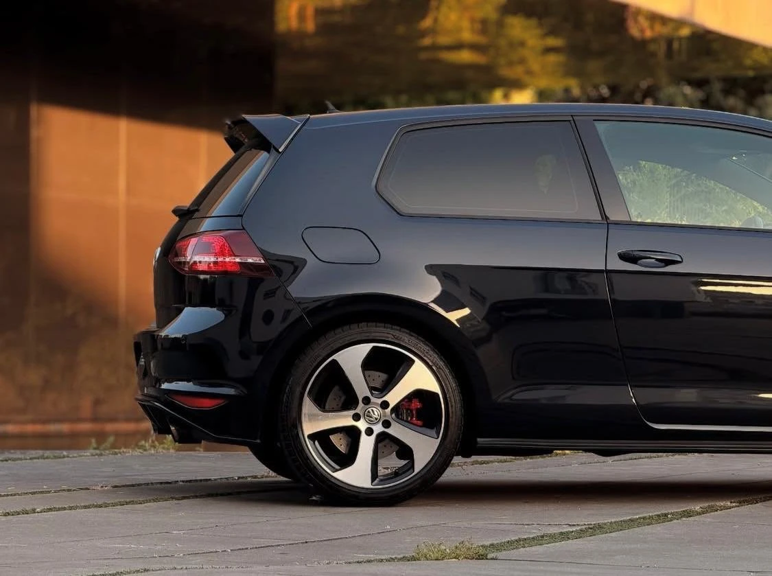 Volkswagen Golf GTI performance 21