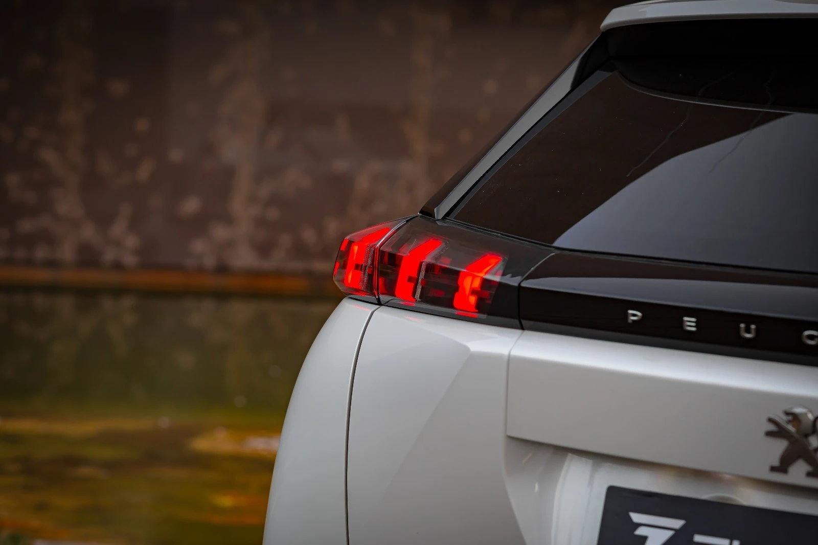 Peugeot 2008 1.2 PureTech Allure Pack 6