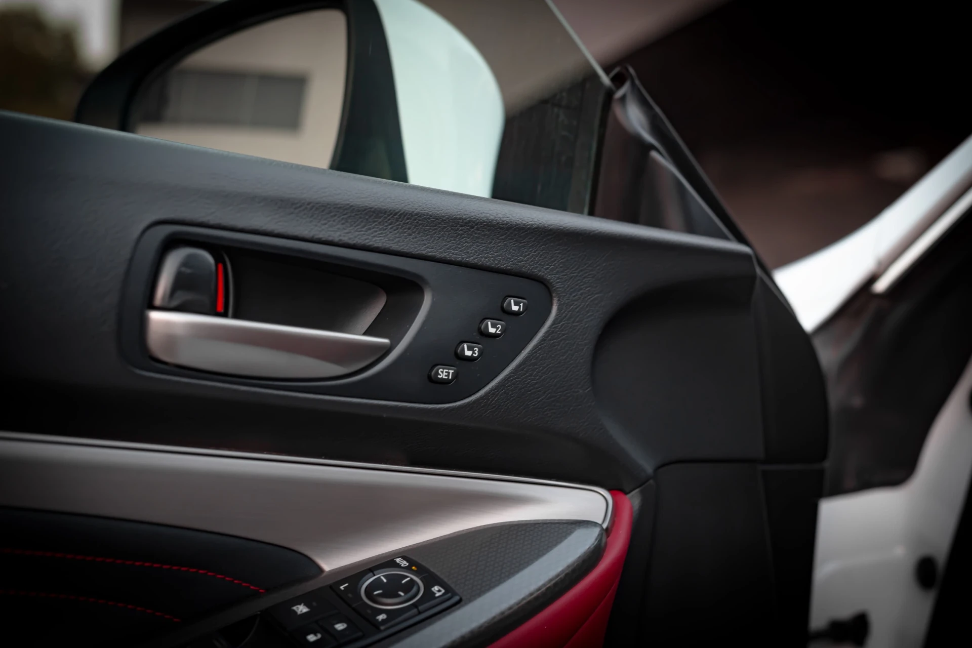 Lexus RC 300h F Sport 25