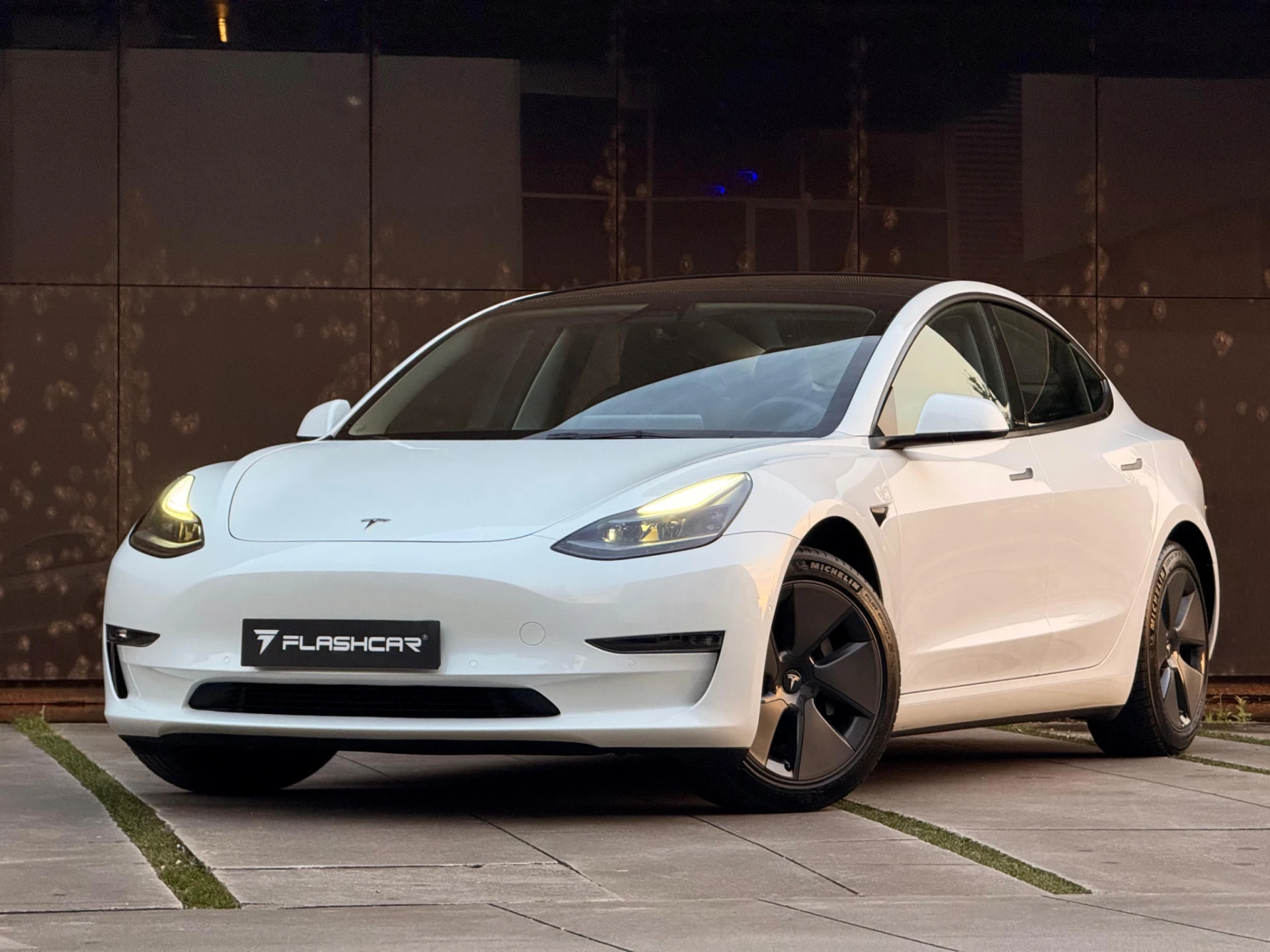 Tesla Model 3 Long range 26