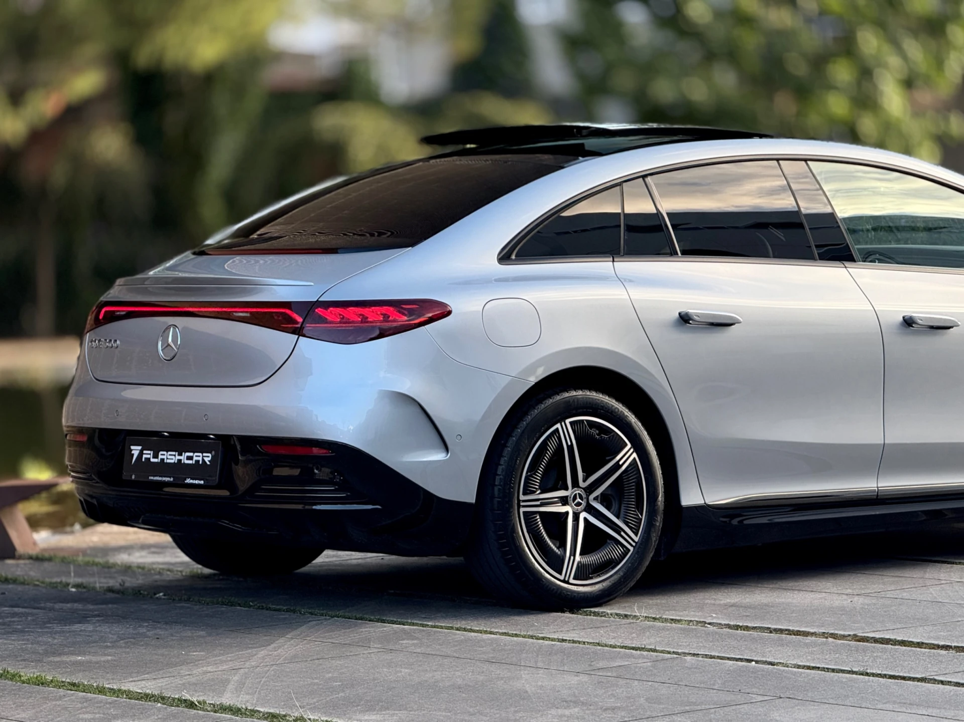 Mercedes-Benz EQE SUV 300 Edition 11