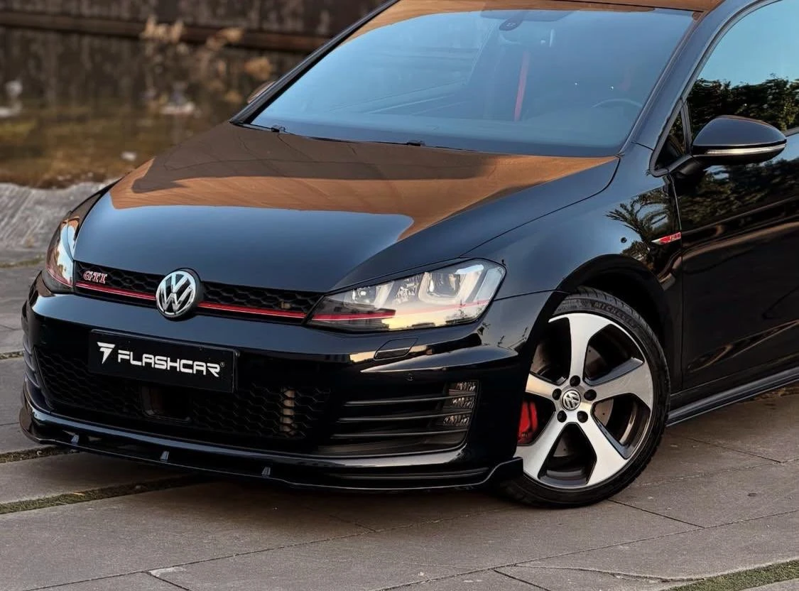 Volkswagen Golf GTI performance 11