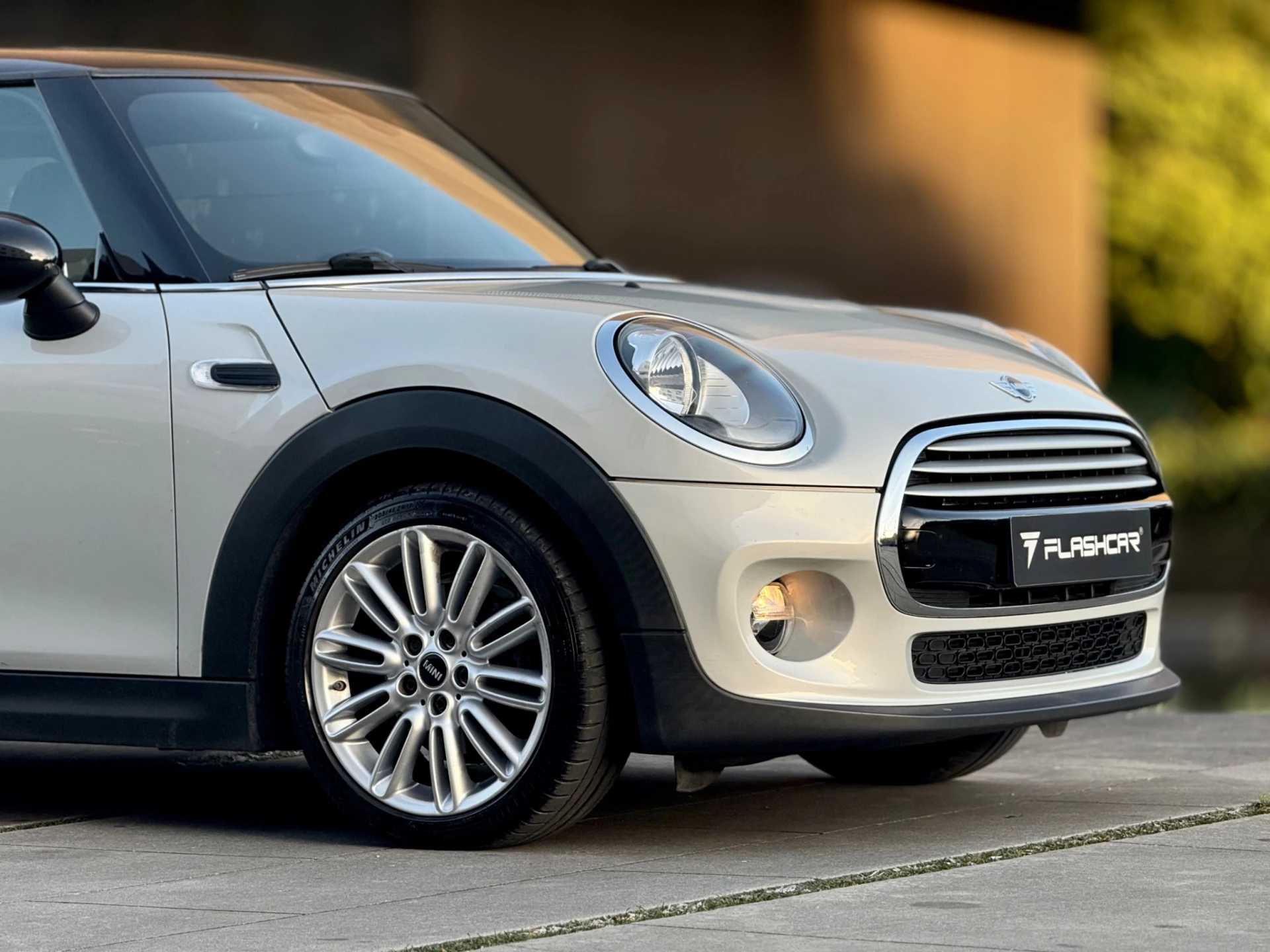 MINI 3 Portas ONE d 13