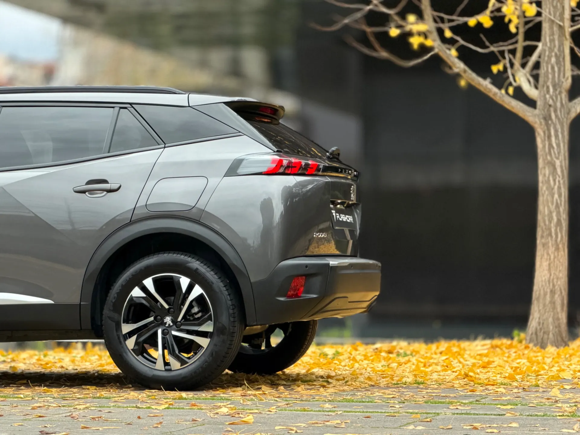 Peugeot 2008 1.2 PureTech Allure Pack 3