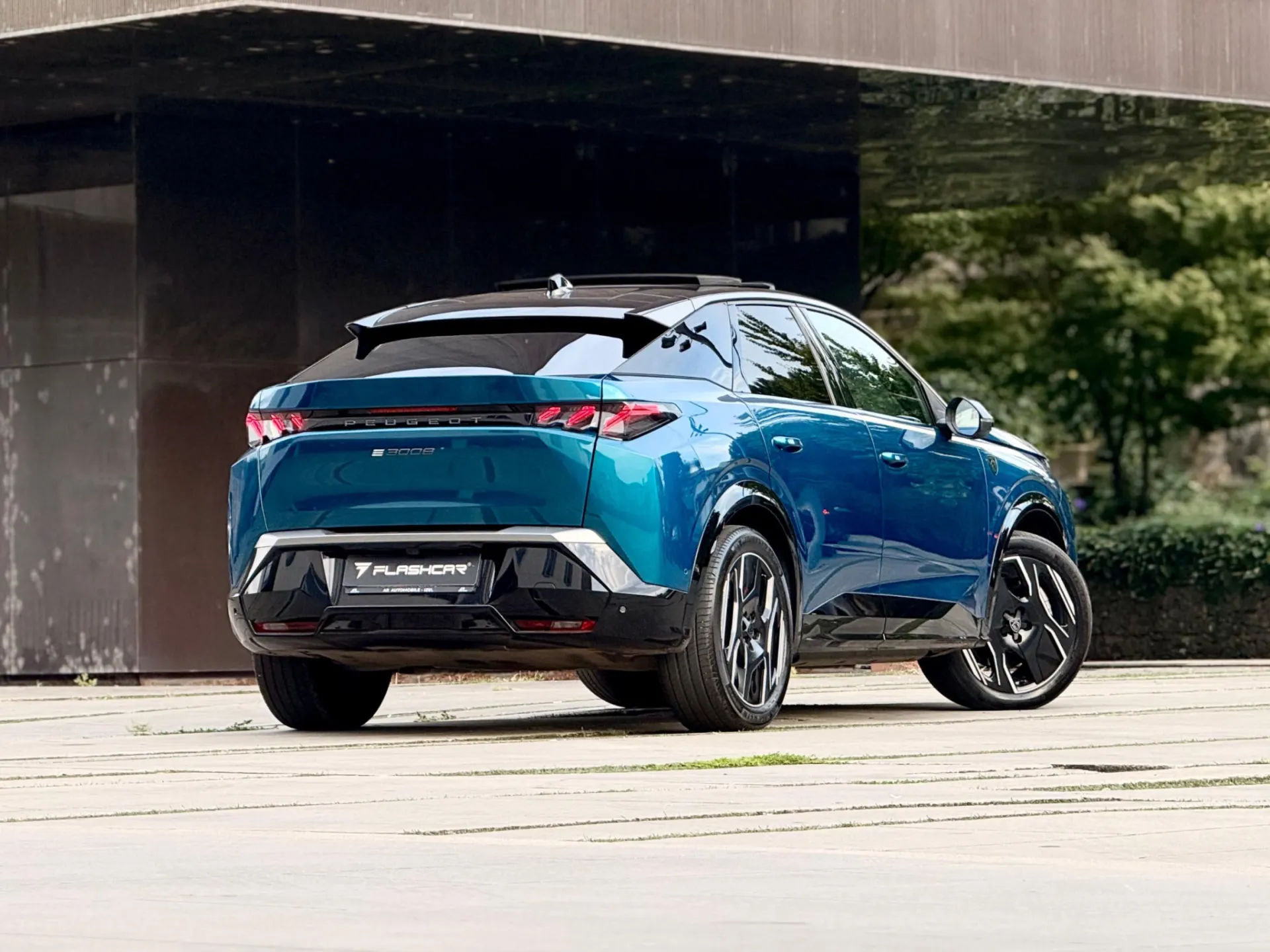 Peugeot E-3008 73 kWh GT 11