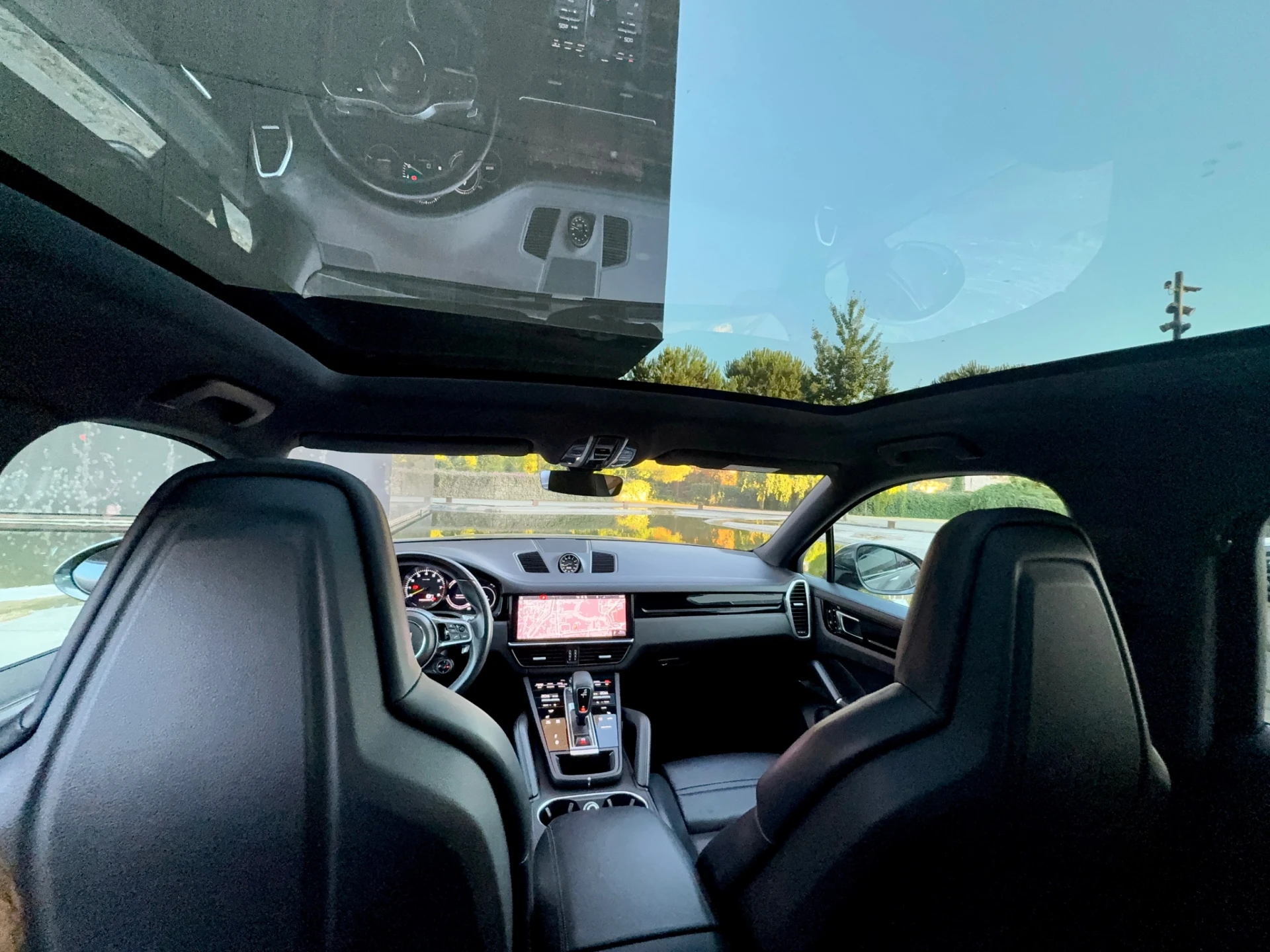 Porsche Cayenne Coupé E-Hybrid Platinum Edition 23