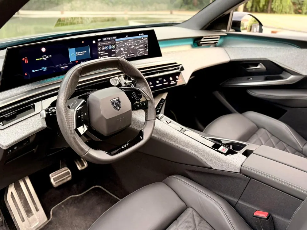 Peugeot E-3008 73 kWh GT 46