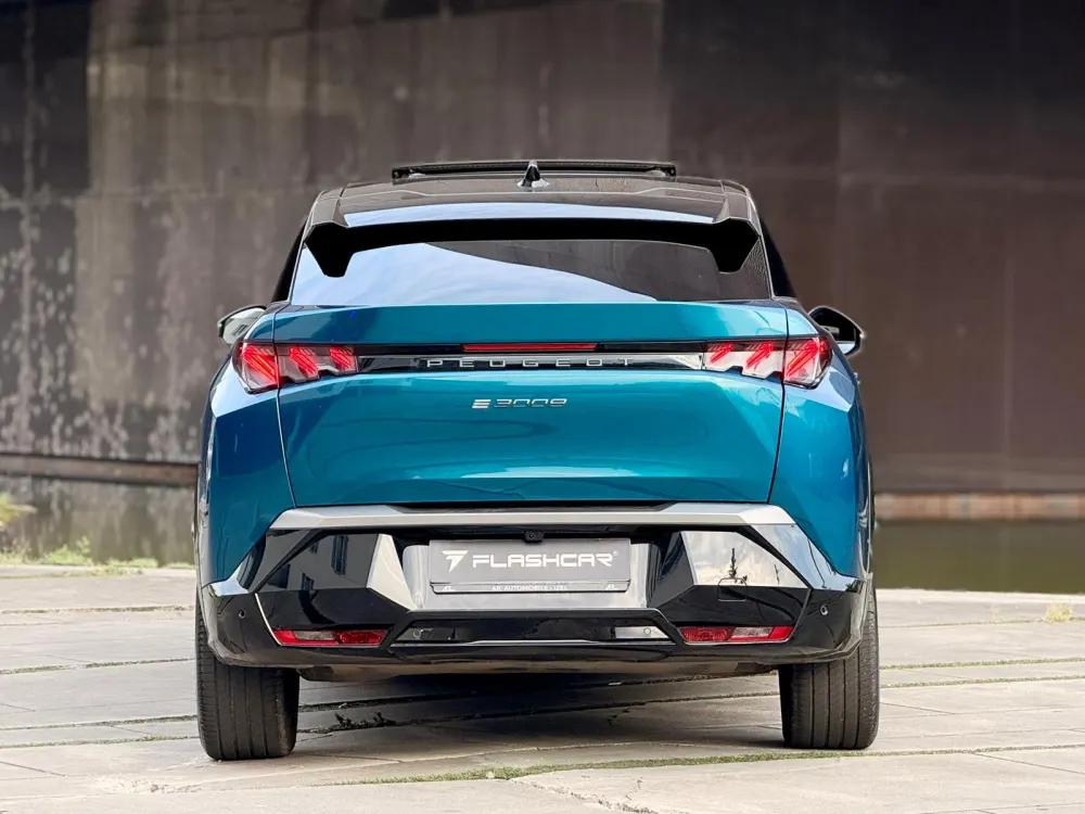 Peugeot E-3008 73 kWh GT 14
