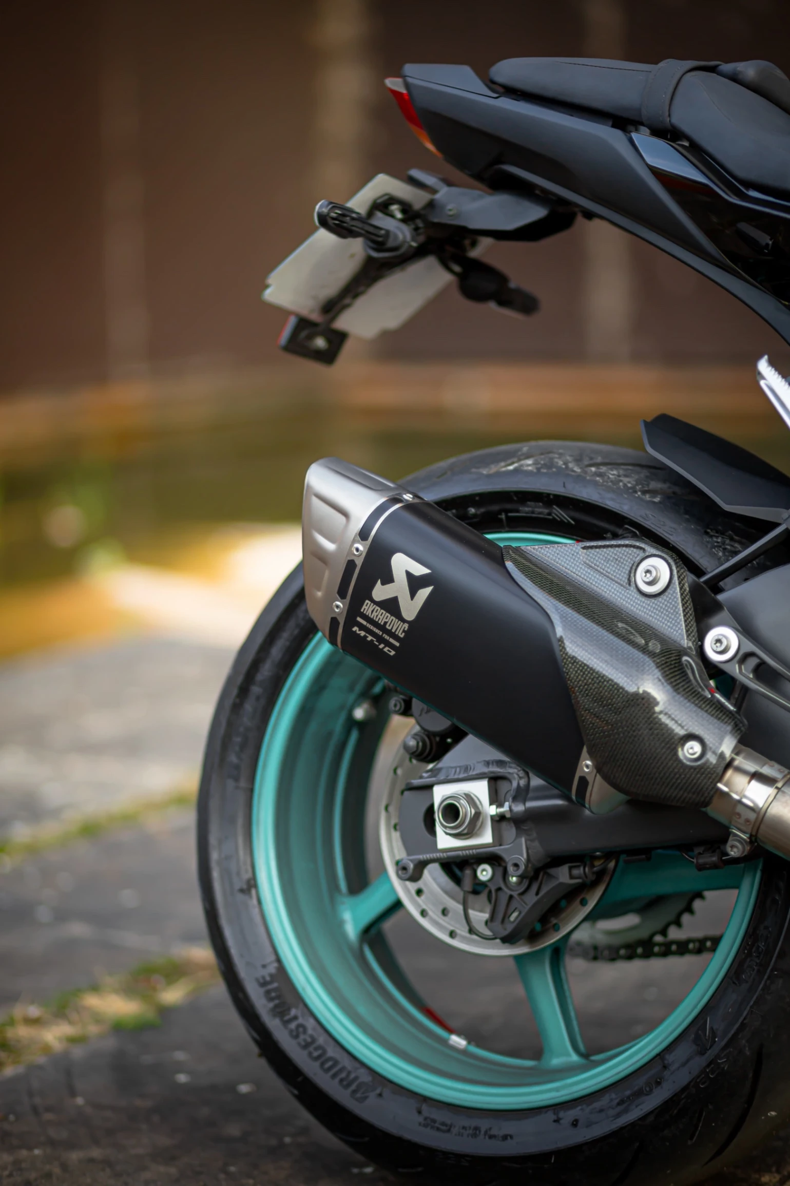 Yamaha MT-10 AKRAPOVIC 22