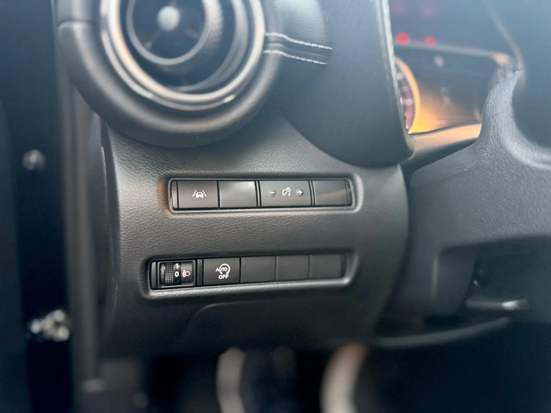 Nissan Juke DIG-T N-Design Black 6