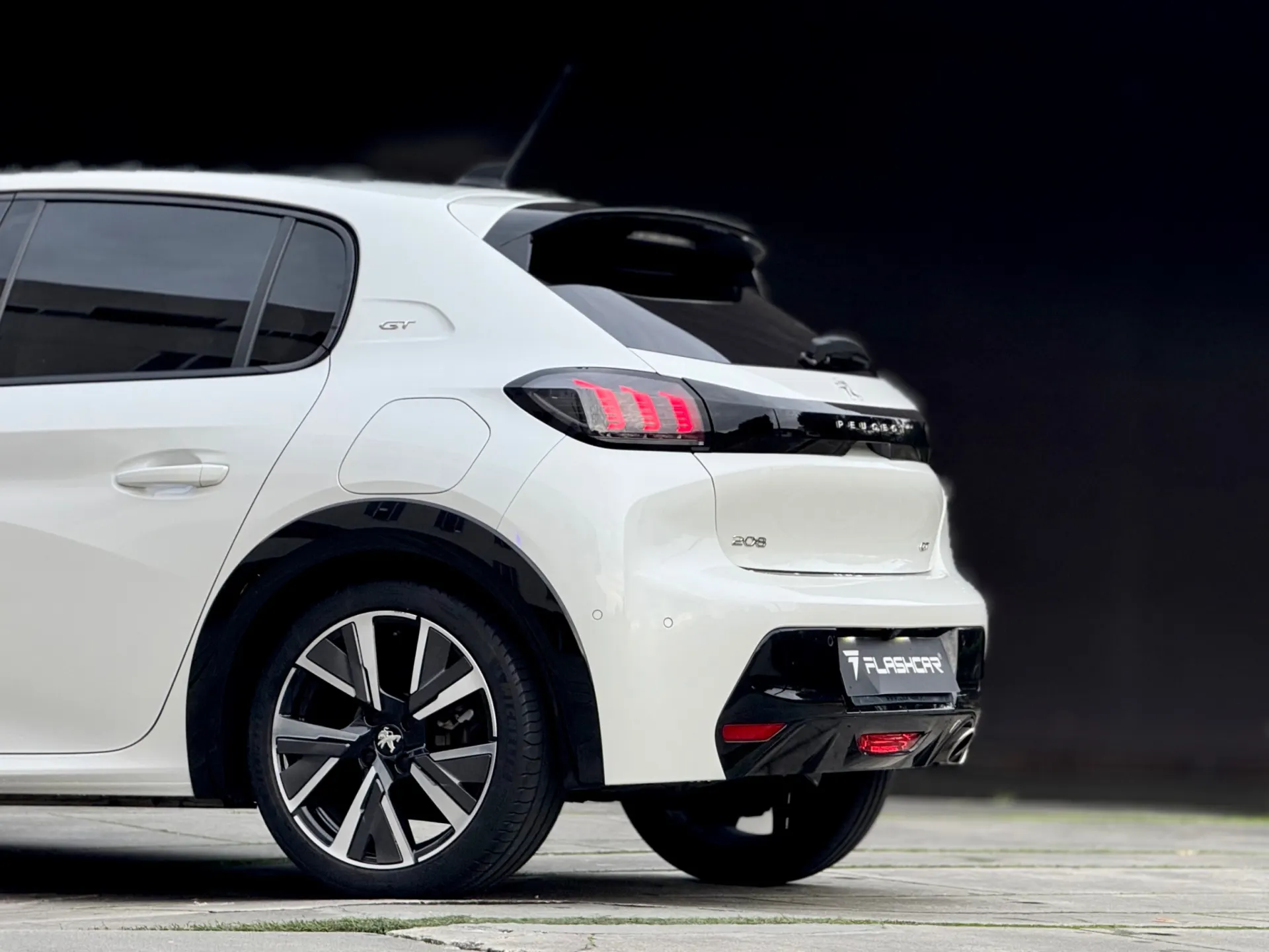 Peugeot 208 1.5 BlueHDi GT Pack 32