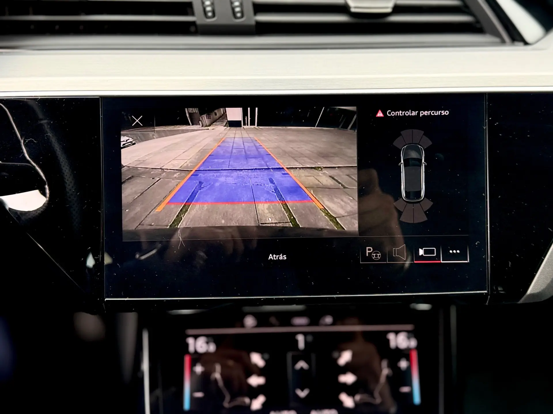 Audi e-tron Sportback 55 quattro S line 9