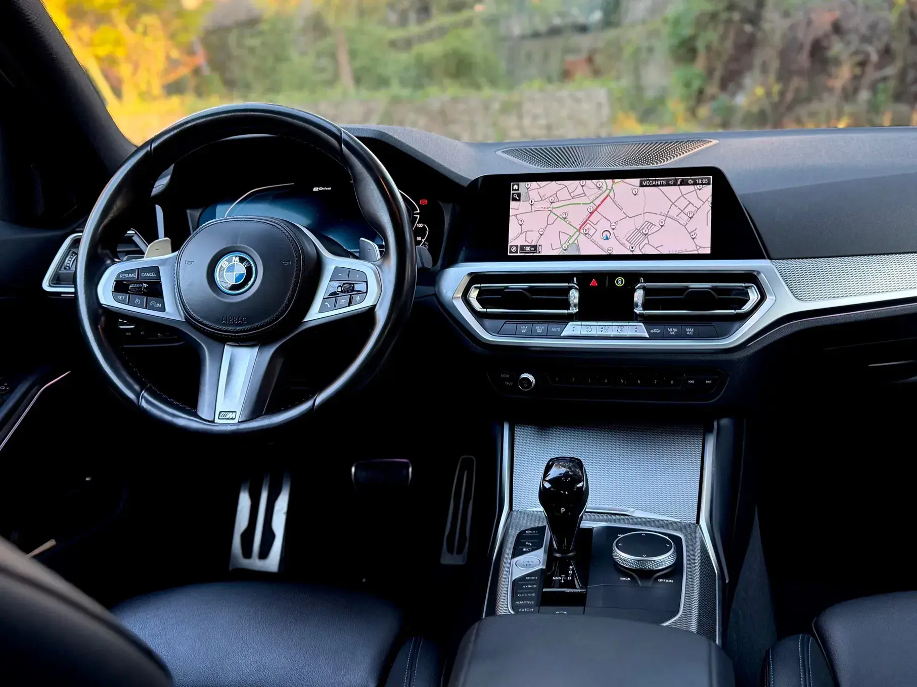 BMW 320 e Pack Desportivo M Auto 7